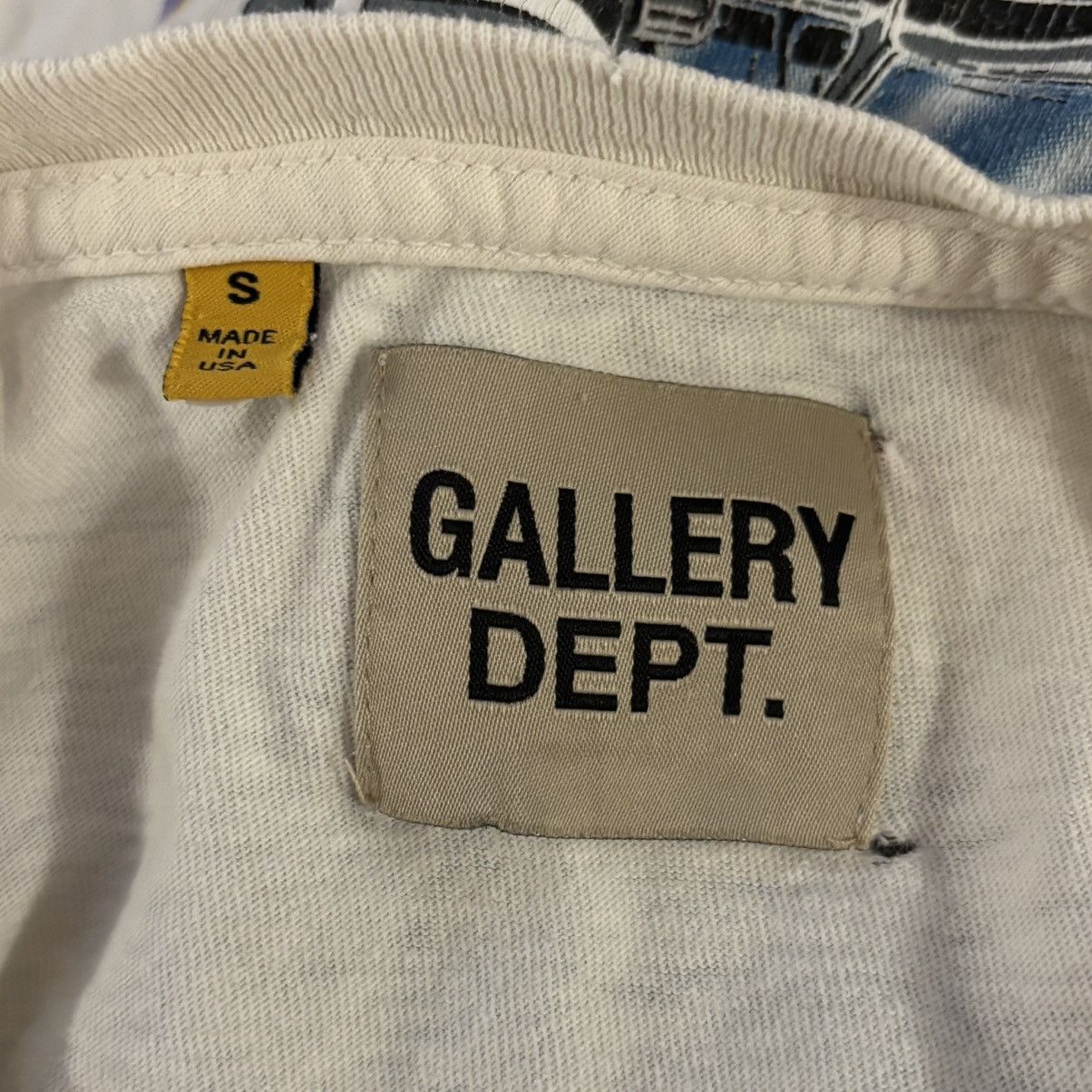 Gallery Dept. Gallery dept gas station tee size small Size US S / EU 44-46 / 1 - 3 Thumbnail