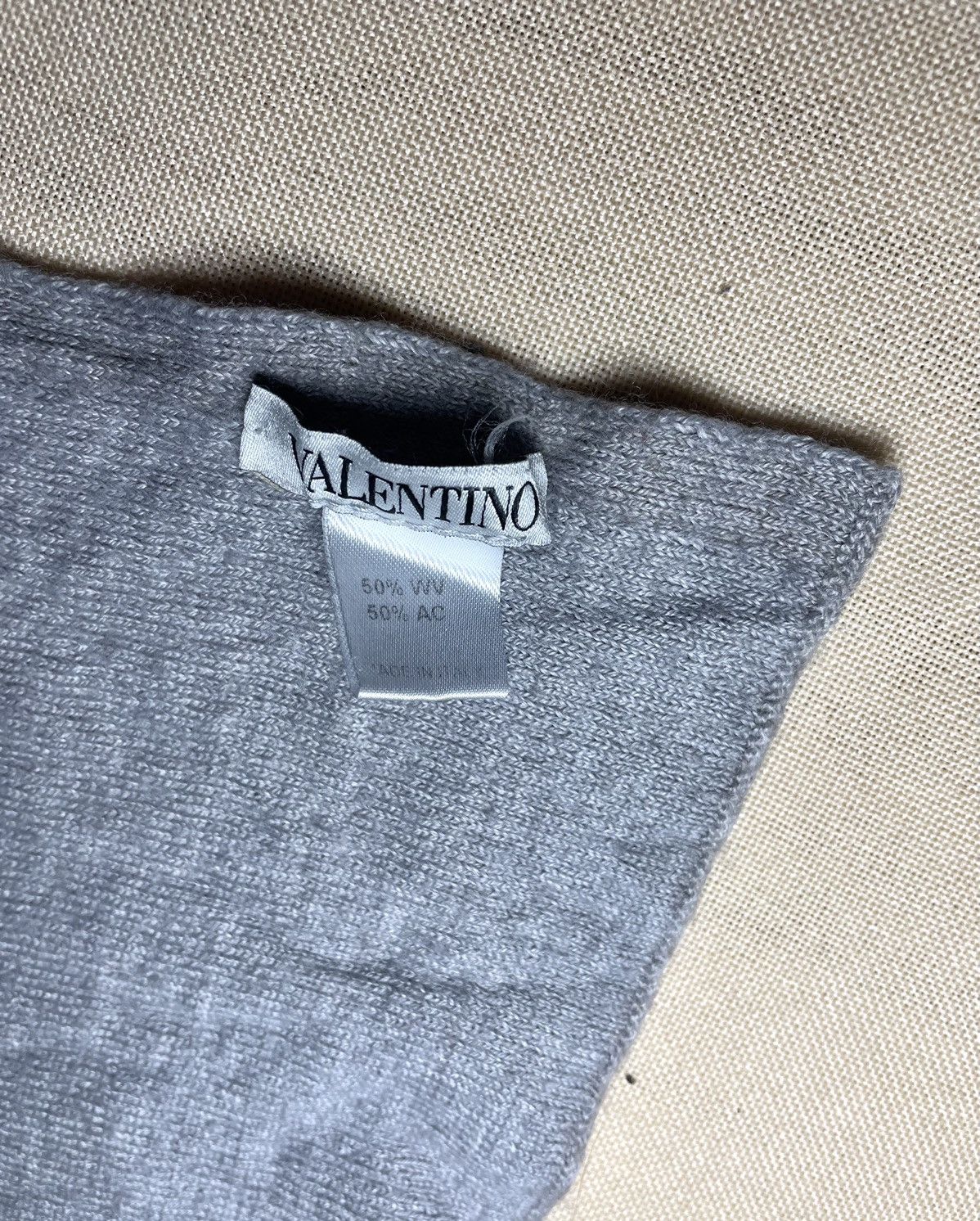 Valentino Valentino grey wool scarf Size ONE SIZE - 9 Thumbnail