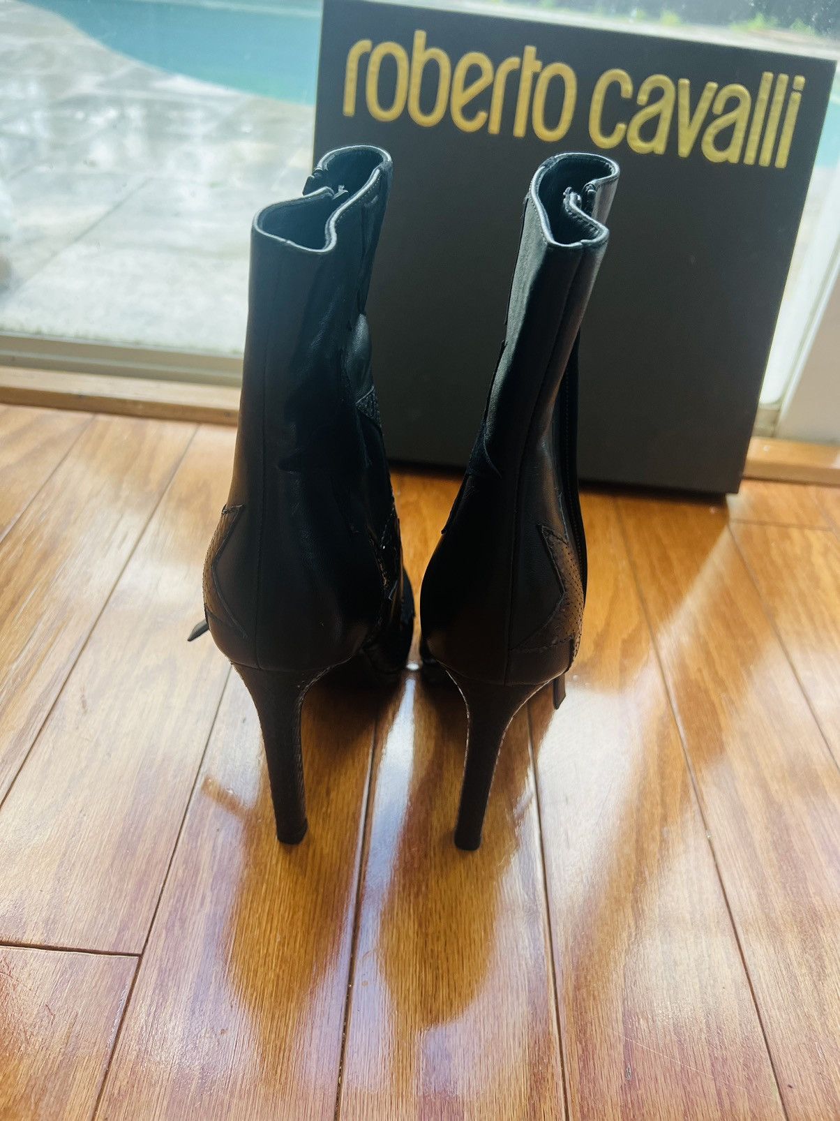Roberto Cavalli Roberto Cavalli ankle boots Size US 6 / IT 36 - 7 Thumbnail