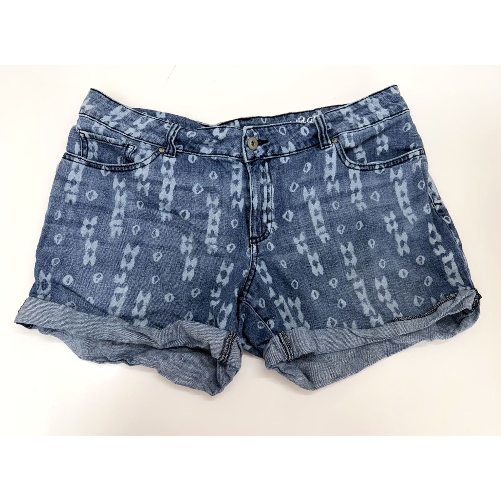 Faded Glory Faded Glory Womens Jean Shorts Size 14 Tribal Denim Rolled Hem Denim Shorts Casual 14 Womens Boys Girls? Size 36" / US 14 / IT 50 - 2 Thumbnail