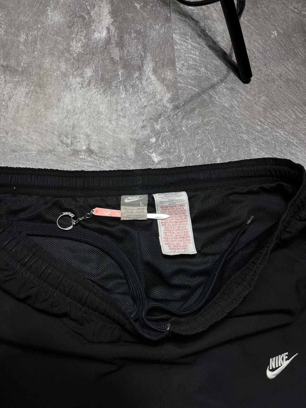 Nike Vintage Nike Track Pants Cargo Nylon Swoosh Baggy Size US 34 / EU 50 - 12 Thumbnail