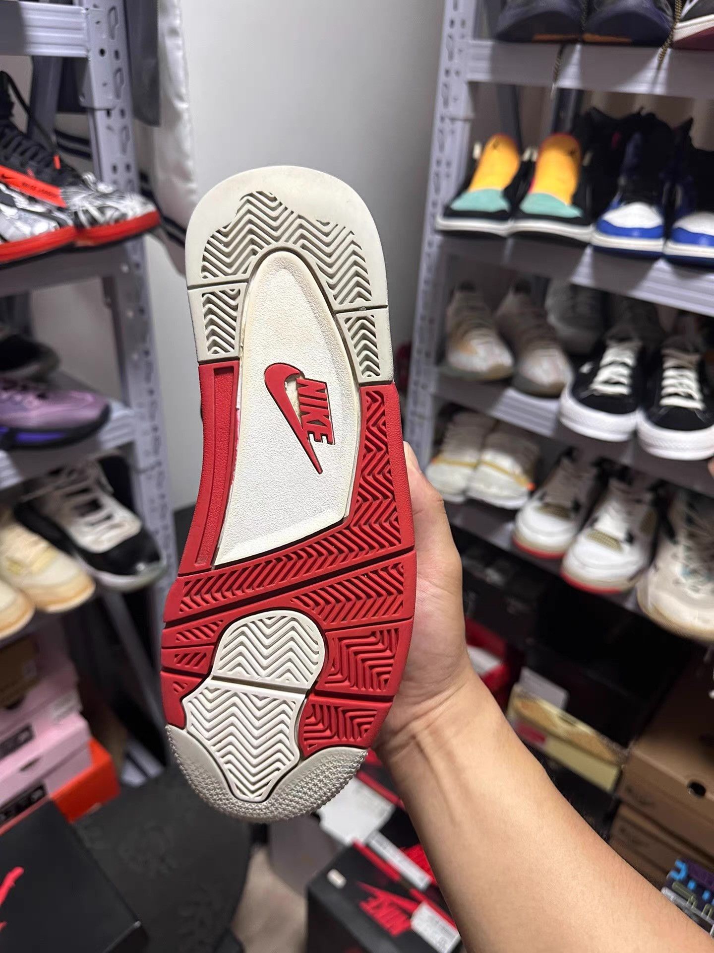 Nike AJ4 Fire Red Ｑ20 Size US 8 / EU 41 - 8 Thumbnail
