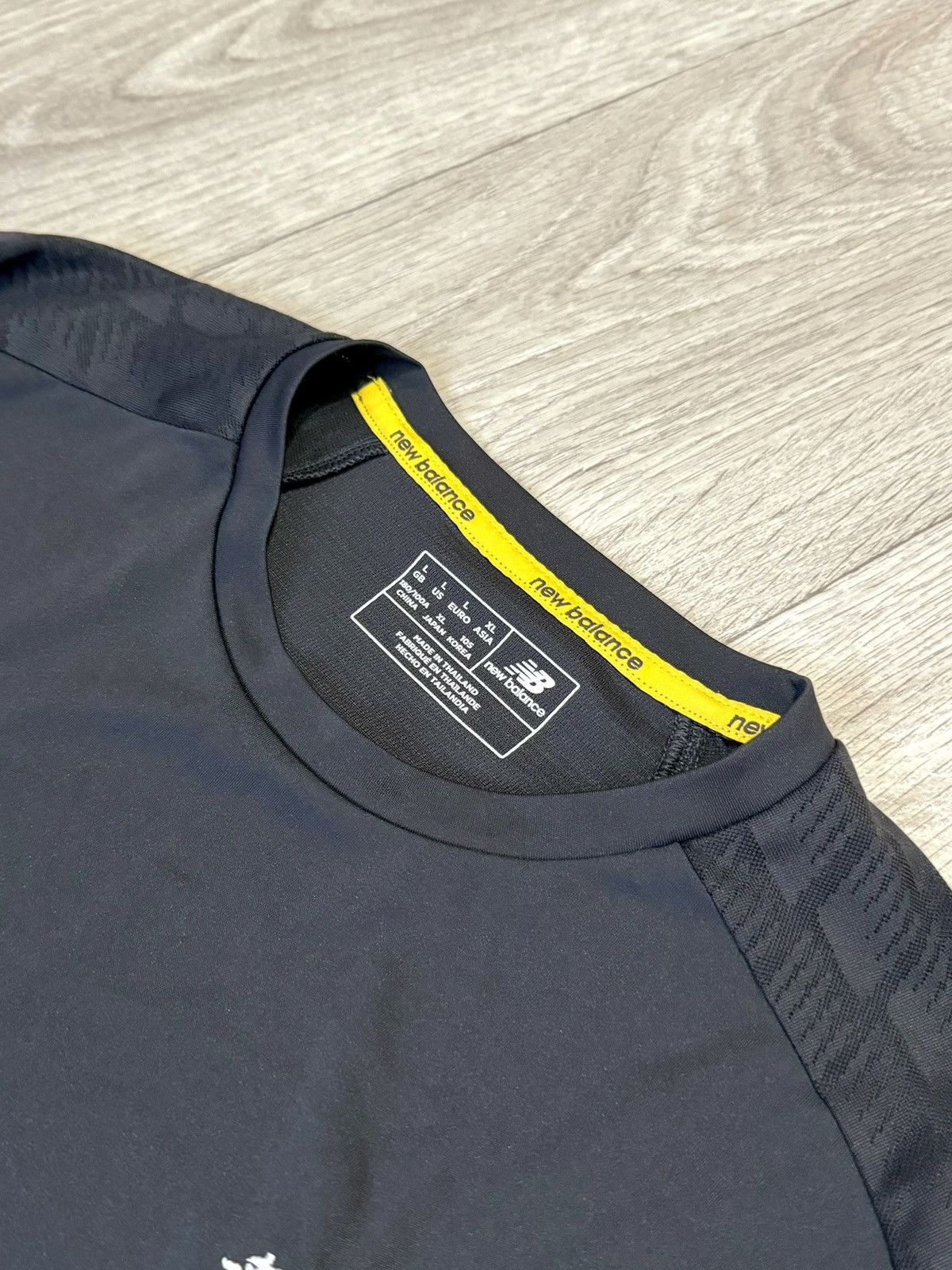 Other 🔷New Balance Liverpool 2019/20 Soccer jersey🔷 Size US L / EU 52-54 / 3 - 5 Thumbnail