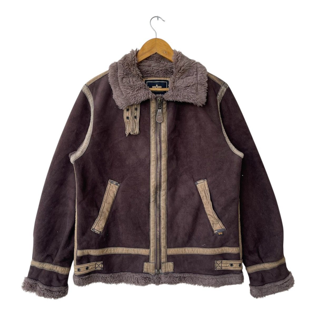 Alpha Industries Alpha Industries B-3 Flight Bomber Jacket Suede Shearling Size US M / EU 48-50 / 2 - 1 Thumbnail