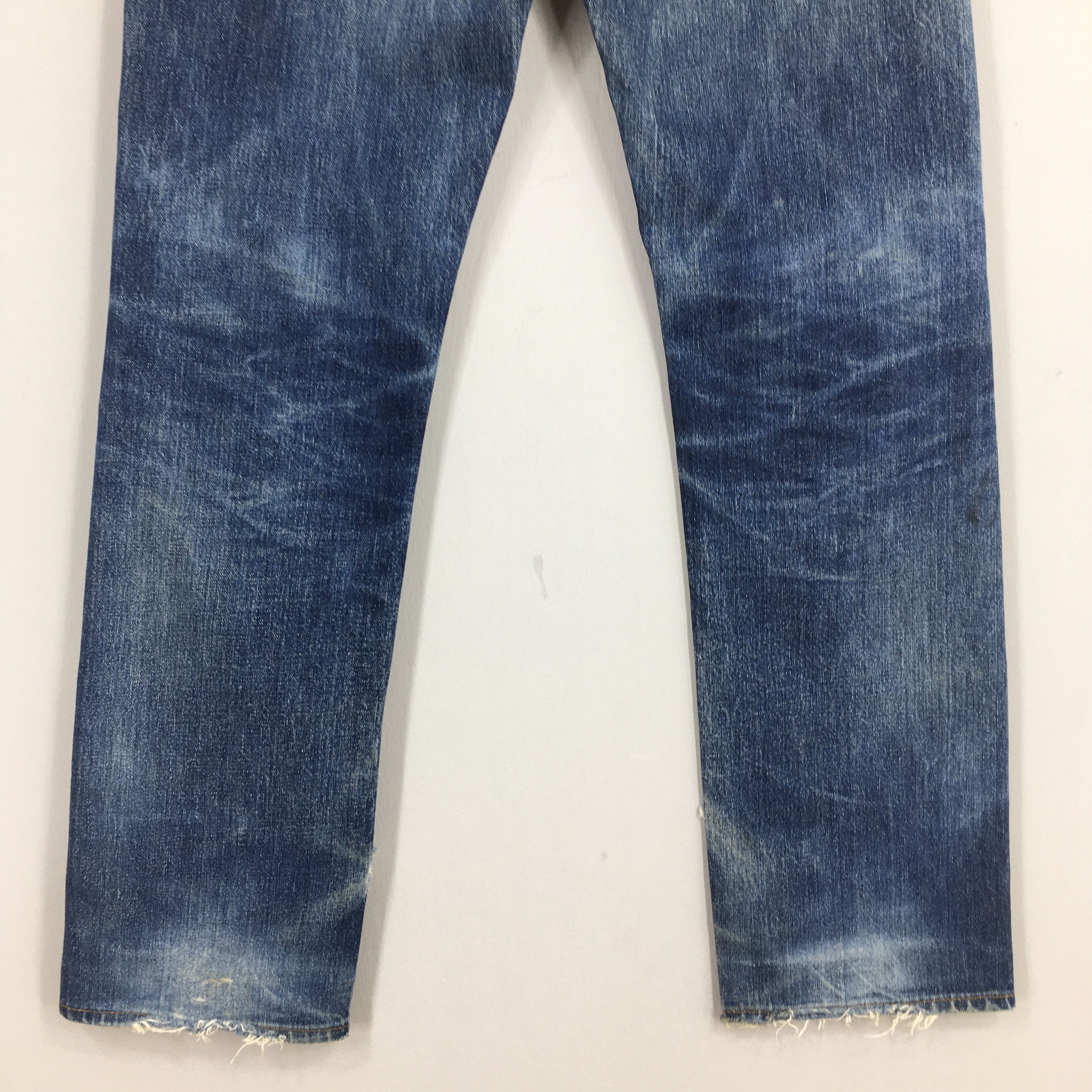 Size 29x31.5 Vintage Levi's 551ZXX Faded Blue Jeans