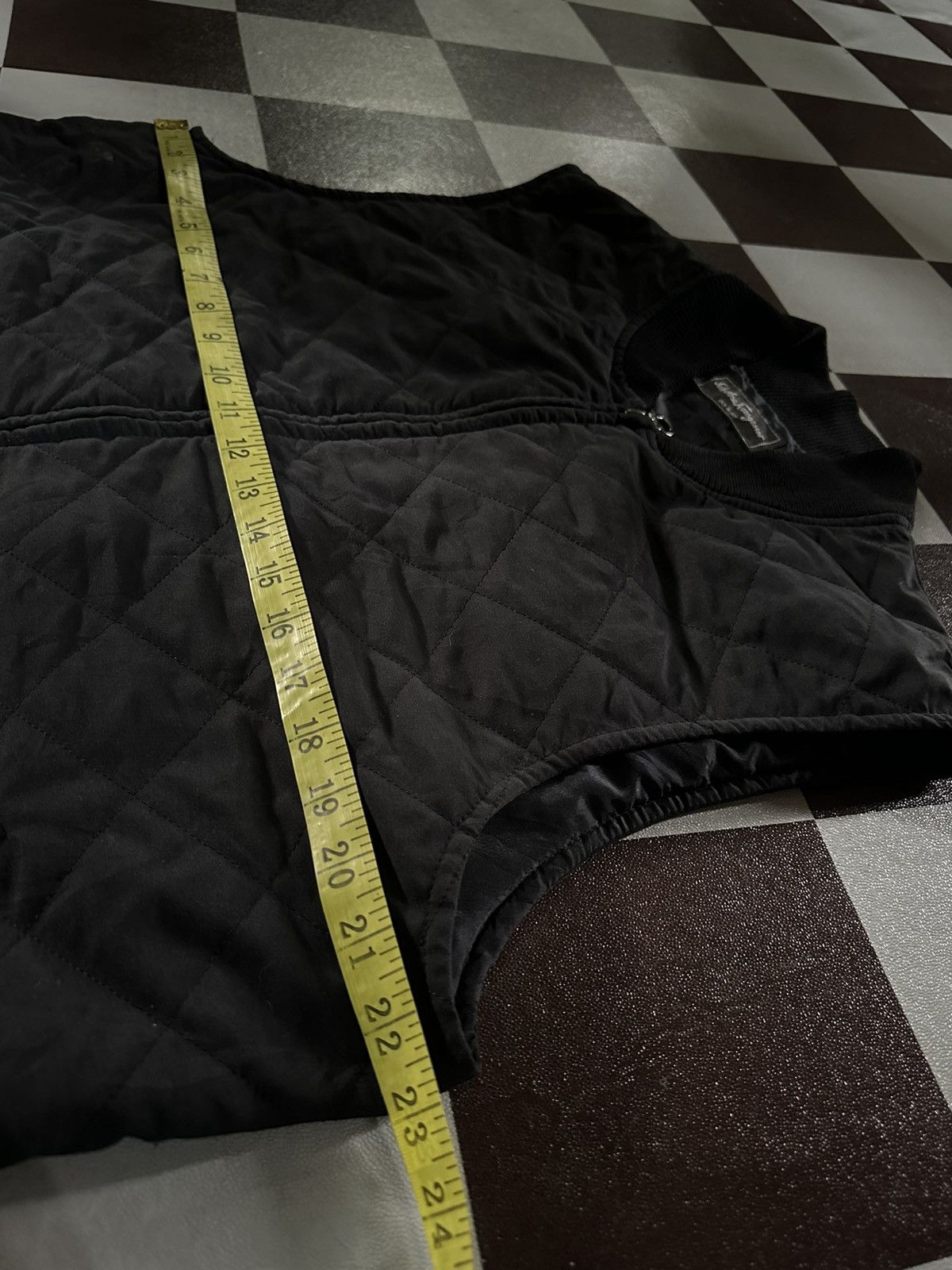 Salvatore Ferragamo Salvatore Ferragamo quilted vest Size US M / EU 48-50 / 2 - 9 Thumbnail