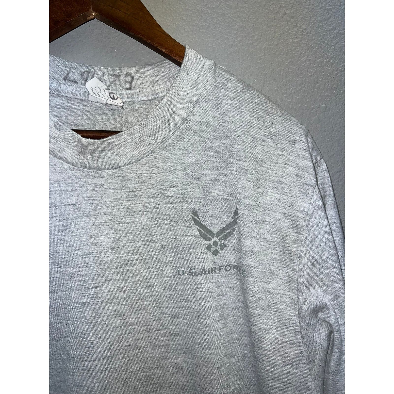 Vintage Vintage Air Force Shirt USAF United States Gray Graphic Tee Size US L / EU 52-54 / 3 - 3 Thumbnail