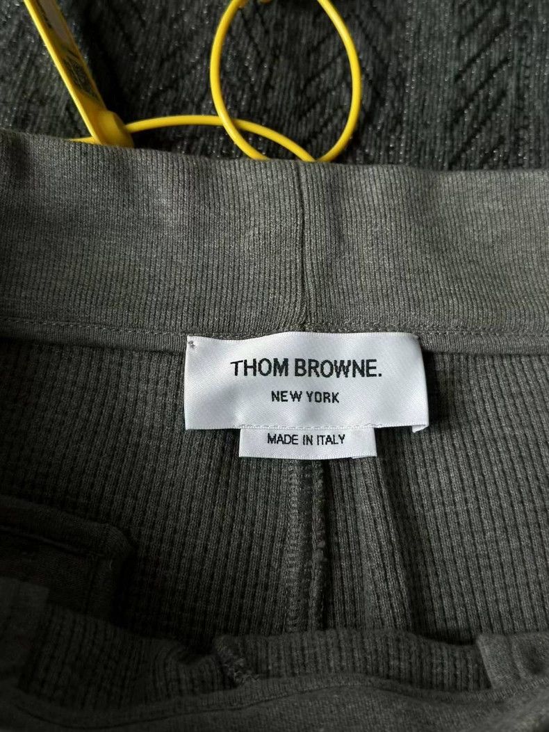 Thom Browne Thom Browne size3 Gray waffle leggings Size US 27 - 3 Thumbnail