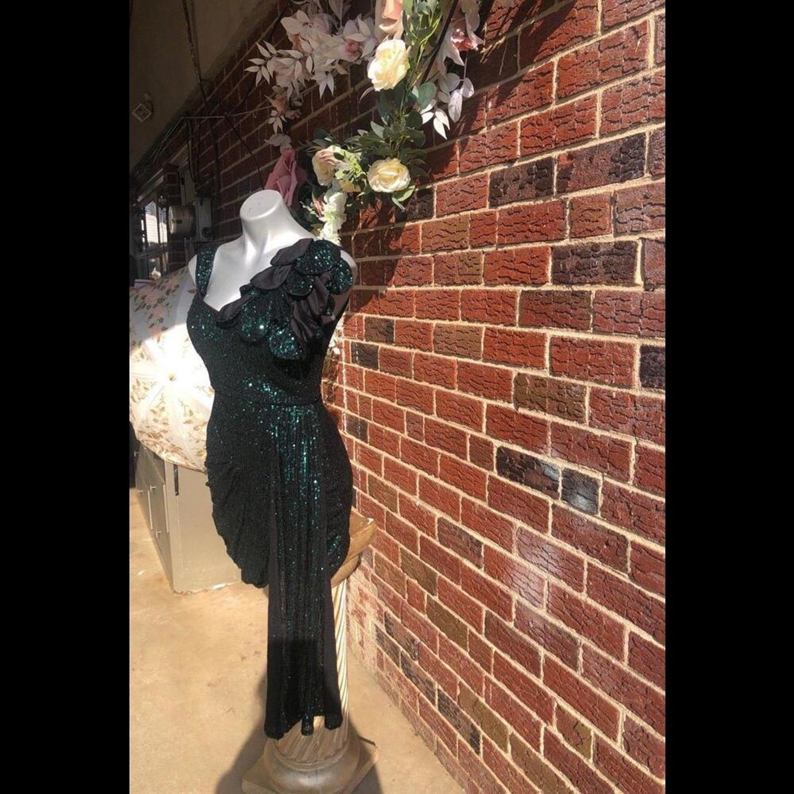 WeWoreWhat Dress gown party sequined mini 3D floral-shoulder &sash Size S / US 4 / IT 40 - 6 Thumbnail