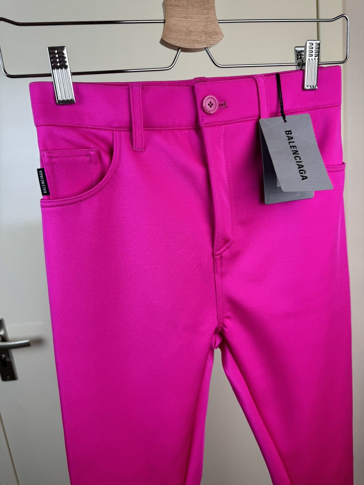 Balenciaga Balenciaga hot pink neon leggings slim trousers spandex XS Size 25" / US 0 / IT 36 - 14 Thumbnail