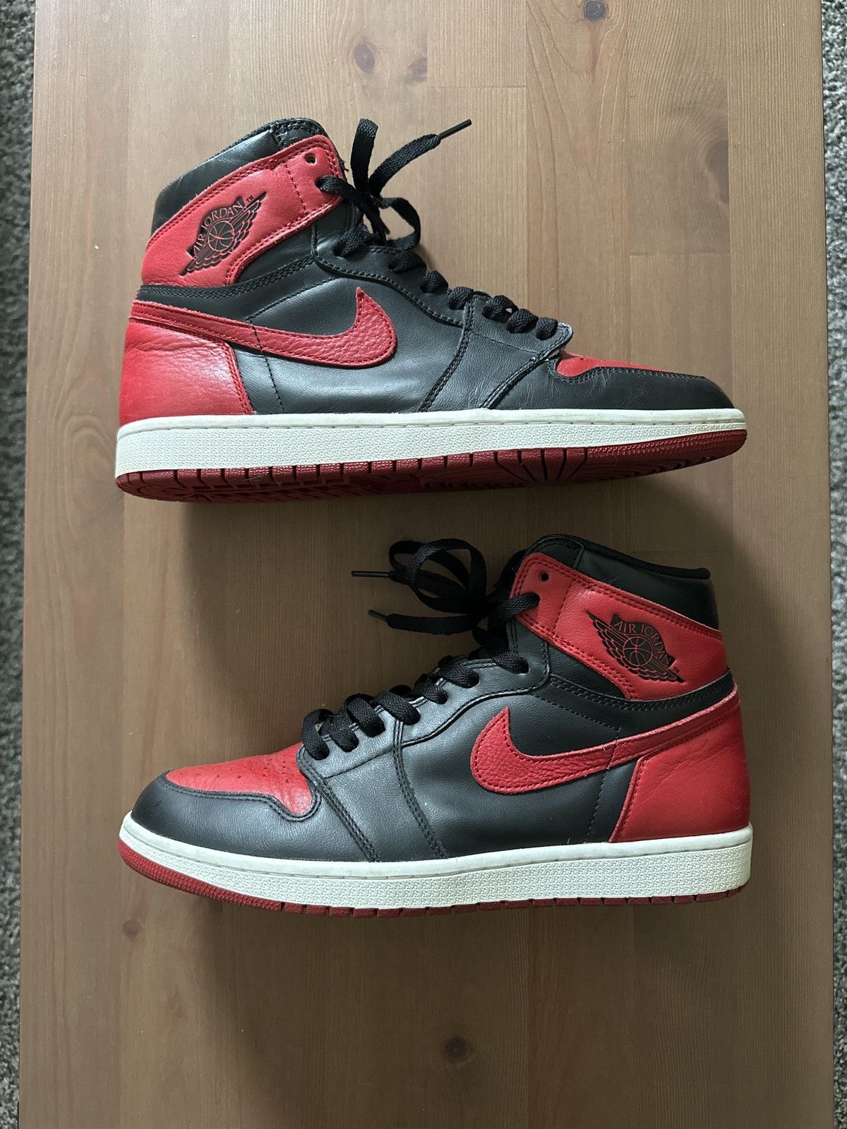 Jordan Brand Air Jordan 1 Retro “Banned 2016” Size US 11 / EU 44 - 1 Thumbnail