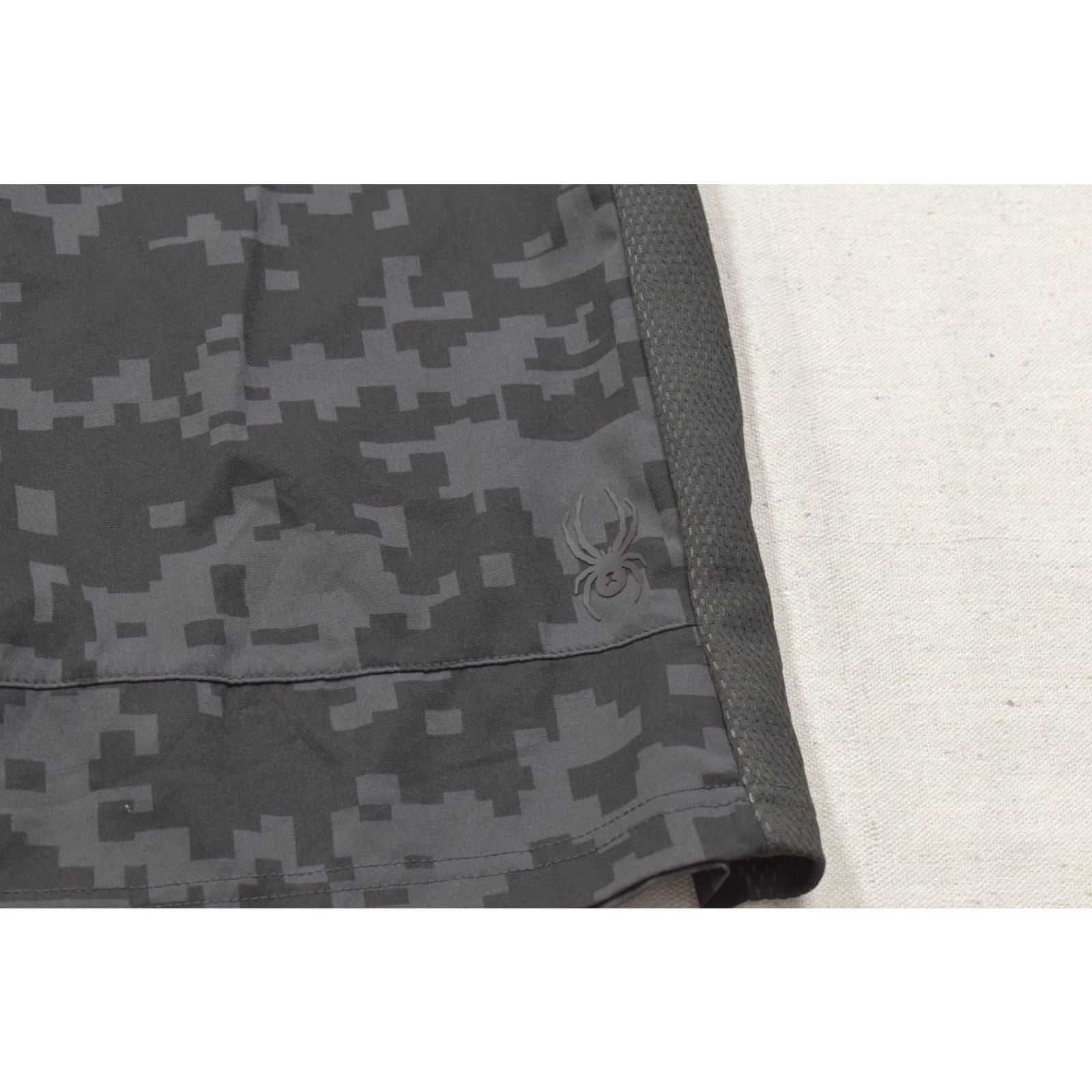 Spyder Spyder Active 2XL Gray Digital Camo Performance Athletic Gym Shorts Men Size US 39 - 5 Thumbnail