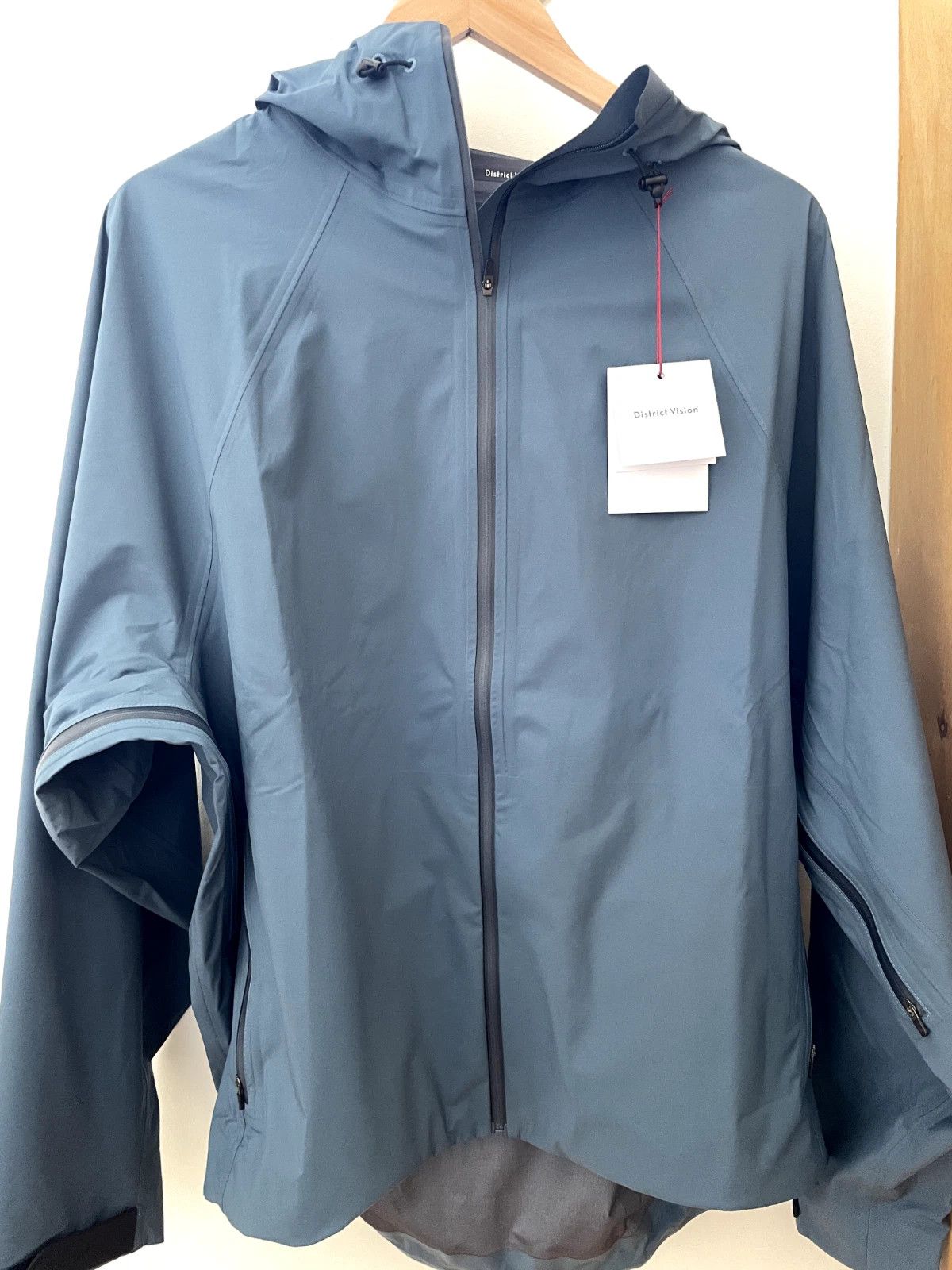 District Vision district vision 3-layer waterproof shell large slate blue Size US L / EU 52-54 / 3 - 1 Thumbnail