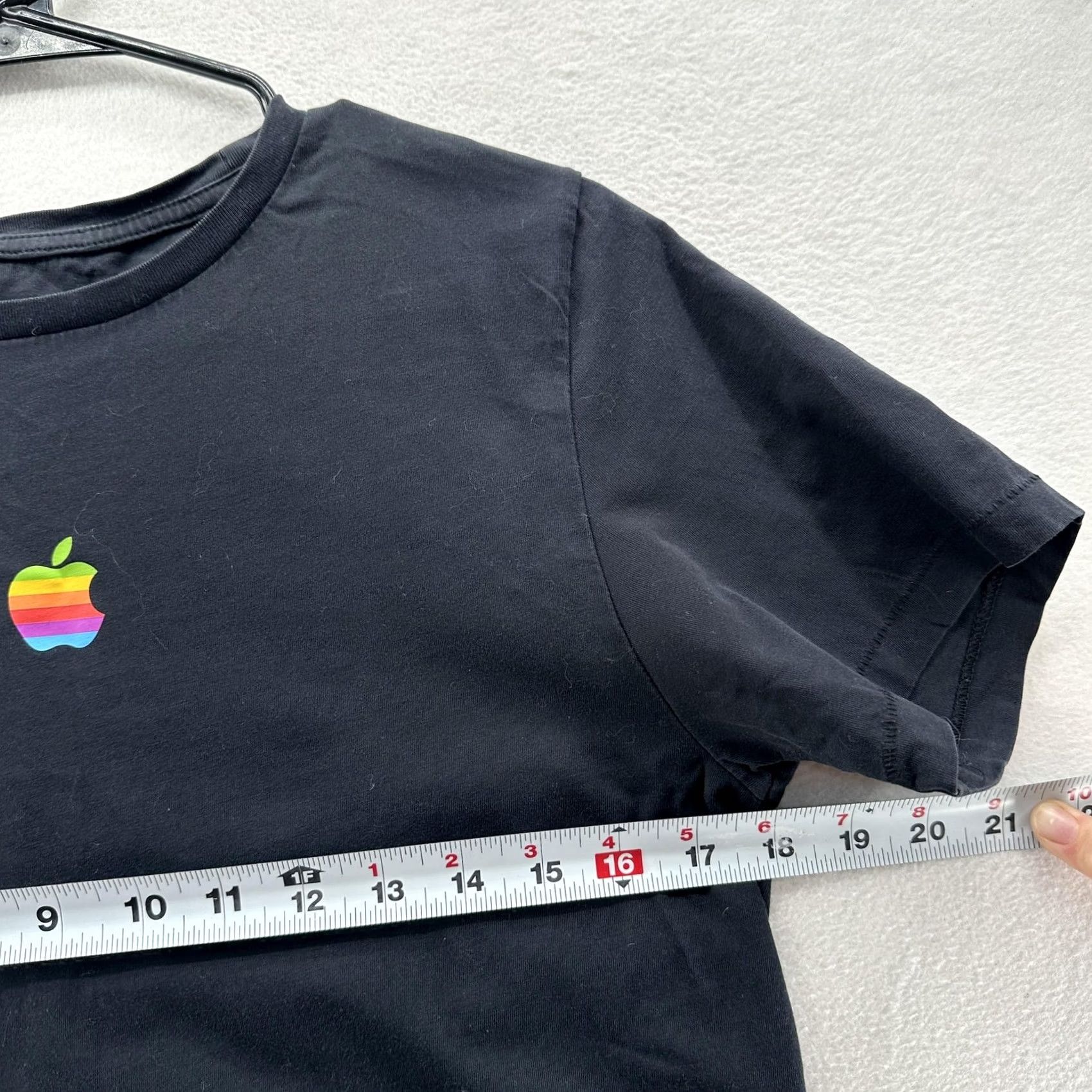 Apple VINTAGE Apple Shirt Mens Small Black Graphic Tee Short Sleeve Tech Size US S / EU 44-46 / 1 - 6 Thumbnail