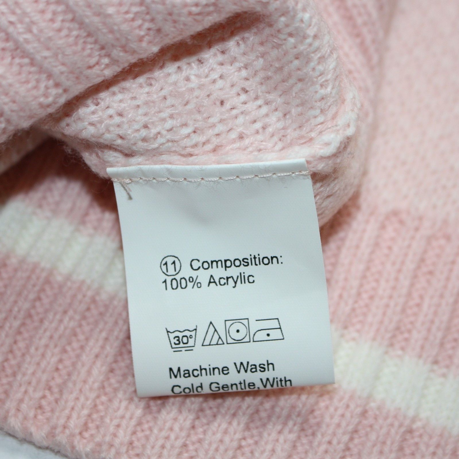 Shein Skull Pattern Drop Shoulder Sweater in Pink size Small US 4 Size S / US 4 / IT 40 - 6 Thumbnail