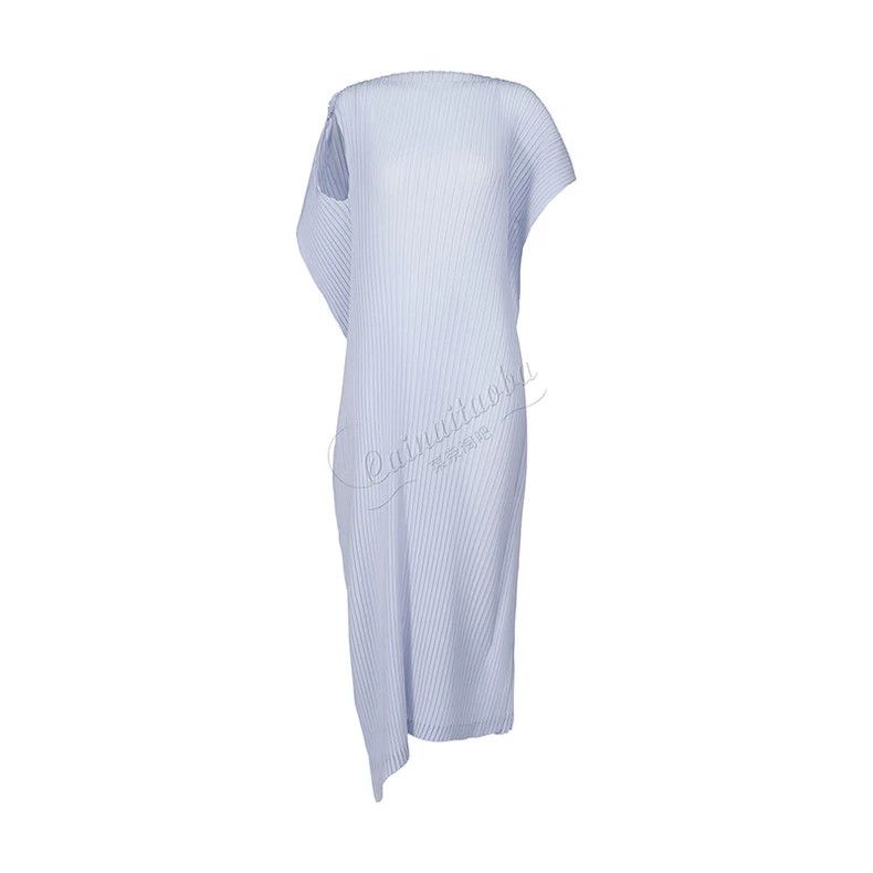 Issey Miyake Issey Miyake size:2 Purple pleated asymmetrical dress Size M / US 6-8 / IT 42-44 - 1 Thumbnail
