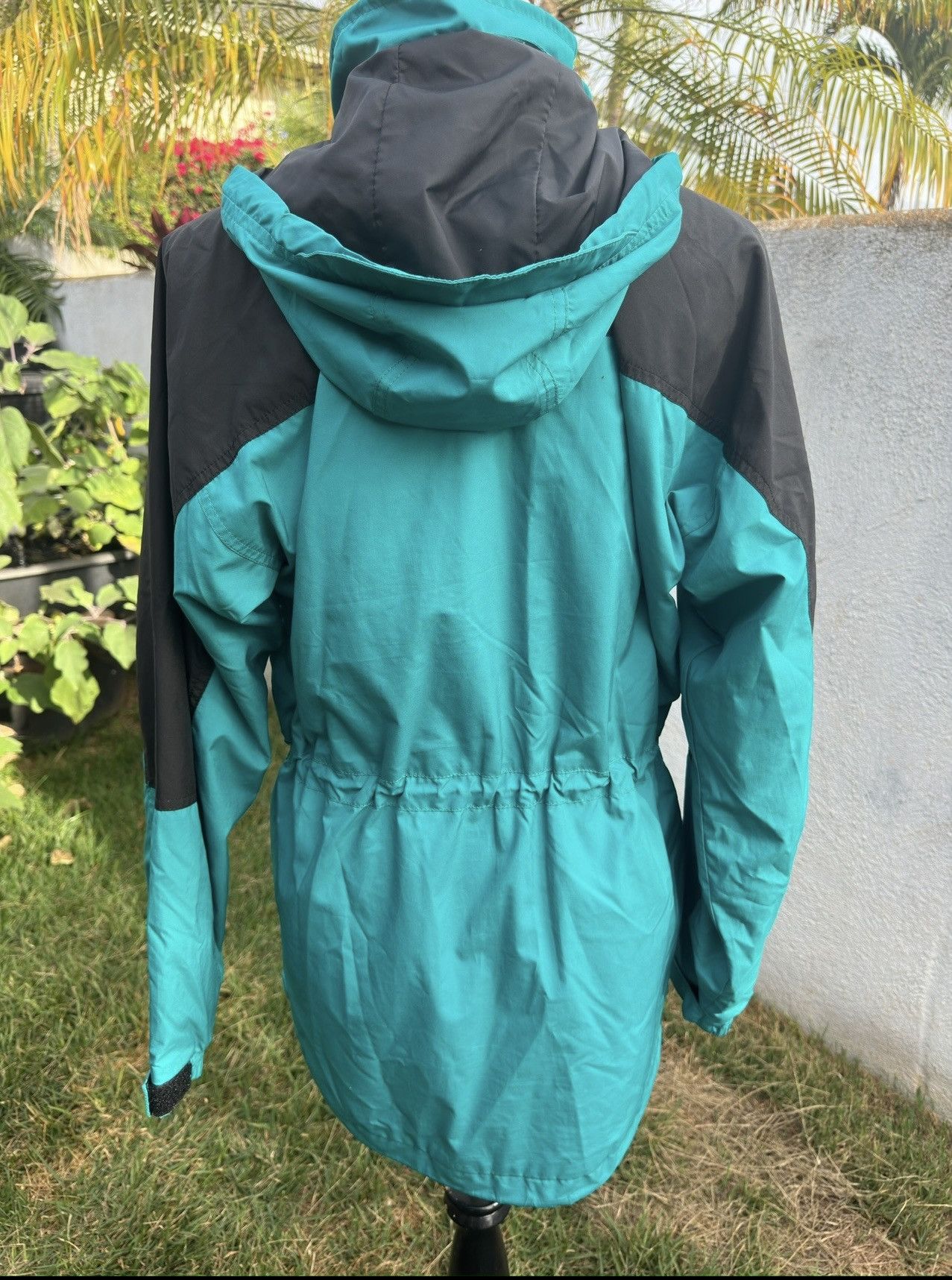 The North Face North Face Hooded Jacket Black/Green Women's Small Petite Size S / US 4 / IT 40 - 2 Thumbnail