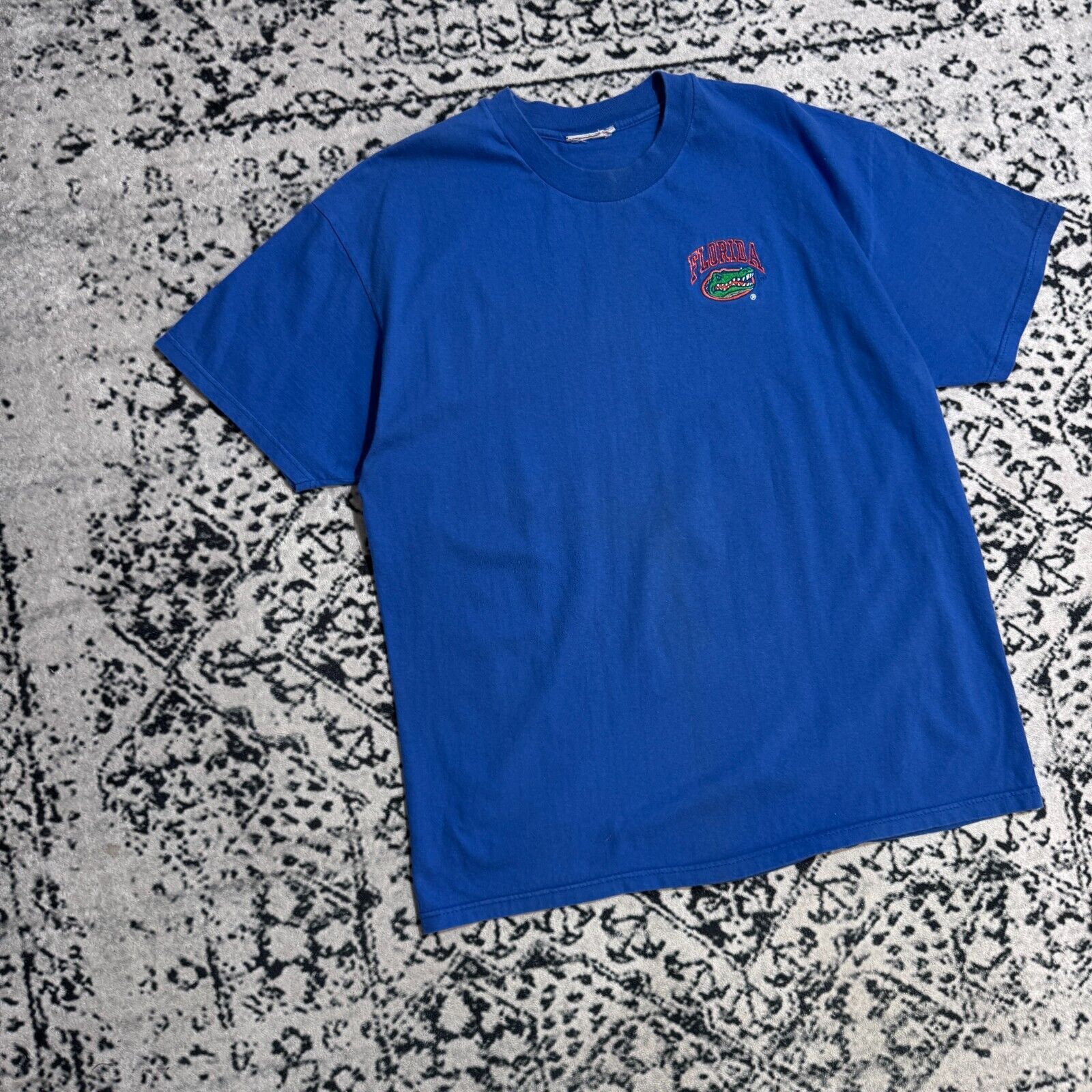 Vintage Vintage Blue Cotton T-Shirt Size XL Florida Gators Y2K 90s Size US XL / EU 56 / 4 - 5 Thumbnail