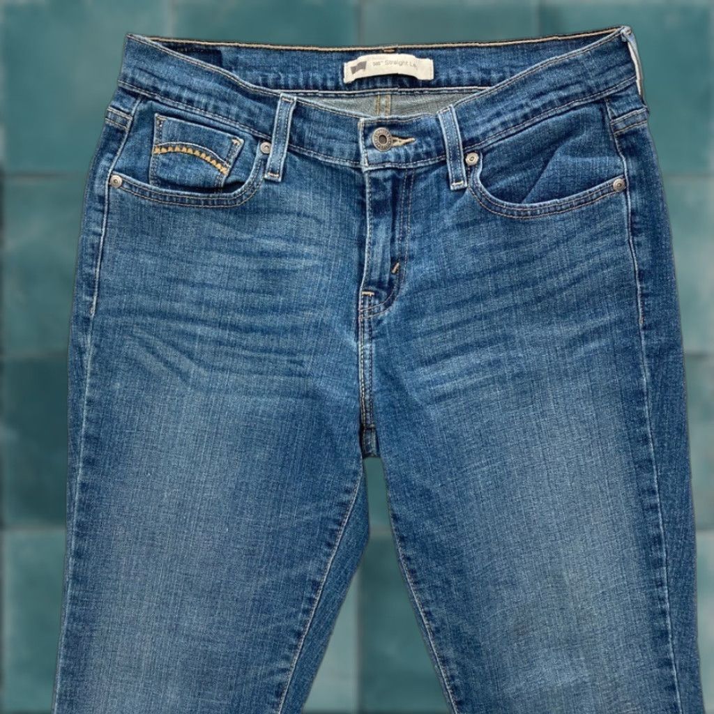 Levi's Levi's 505 Jeans Women's 6 Medium Wash Blue Stretch Denim Straight Leg Mid Rise Regular Size 28in Inseam 28in Size 28" / US 6 / IT 42 - 1 Thumbnail