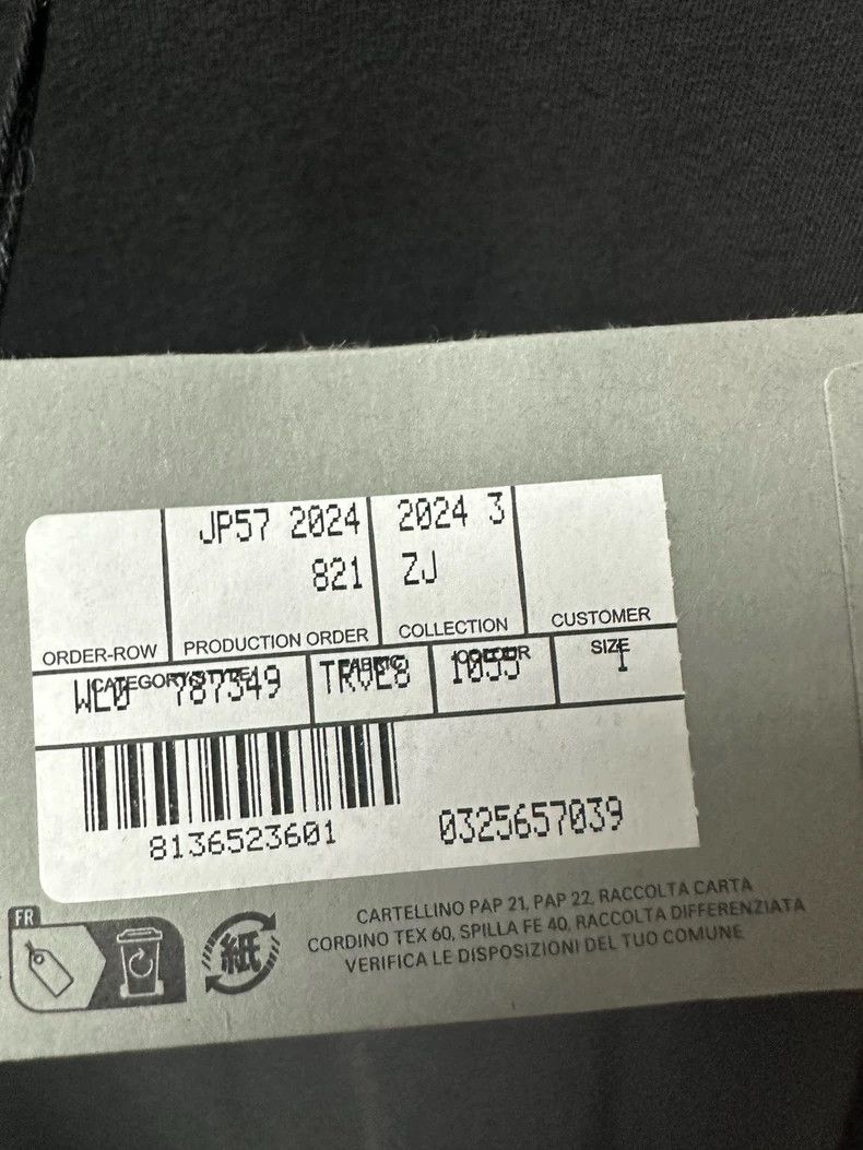 Balenciaga Balenciaga size 1 Wear the old short-sleeved T-shirt on bot Size US S / EU 44-46 / 1 - 4 Thumbnail
