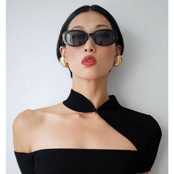 Gucci Gucci GG1684SA 001 Sunglasses Black Oval Frame, Grey Lenses Size ONE SIZE - 1 Thumbnail