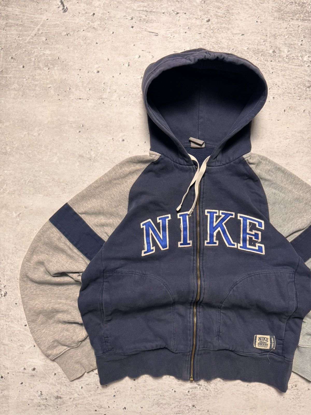Nike × Vintage NIKE VINTAGE CENTER LOGO OVERSIZE BOXY ZIP HOODIE Size US S / EU 44-46 / 1 - 2 Thumbnail