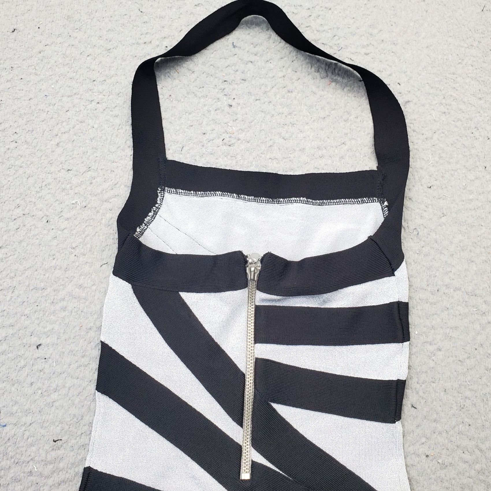 Bebe bebe Bodycon Dress Womens XS Silver Black Striped Halter Neck Back Zip Shirt Sleeveless Knee Length Formal Party/Cocktail Womens XS Silver & Black Size XS / US 0-2 / IT 36-38 - 8 Thumbnail