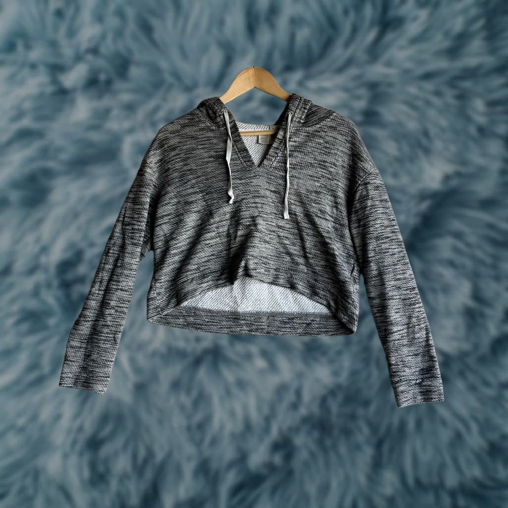 Anthropologie Anthropologie Hoodie Women Crop Sweatshirt Gray Medium Long Sleeve Pullover Knit Cotton Blend Lightweight Athleisure Urban Activewear Size M / US 6-8 / IT 42-44 - 1 Thumbnail