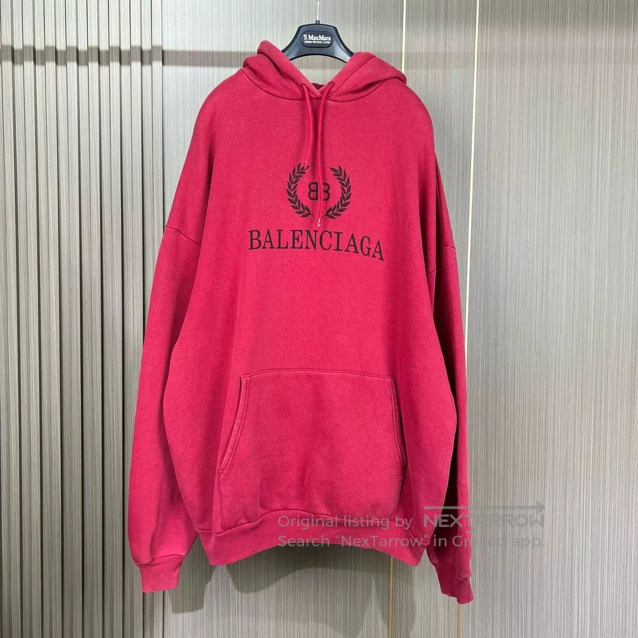 Balenciaga balenciaga red logo hoodie in size small. Size US S / EU 44-46 / 1 - 1 Thumbnail