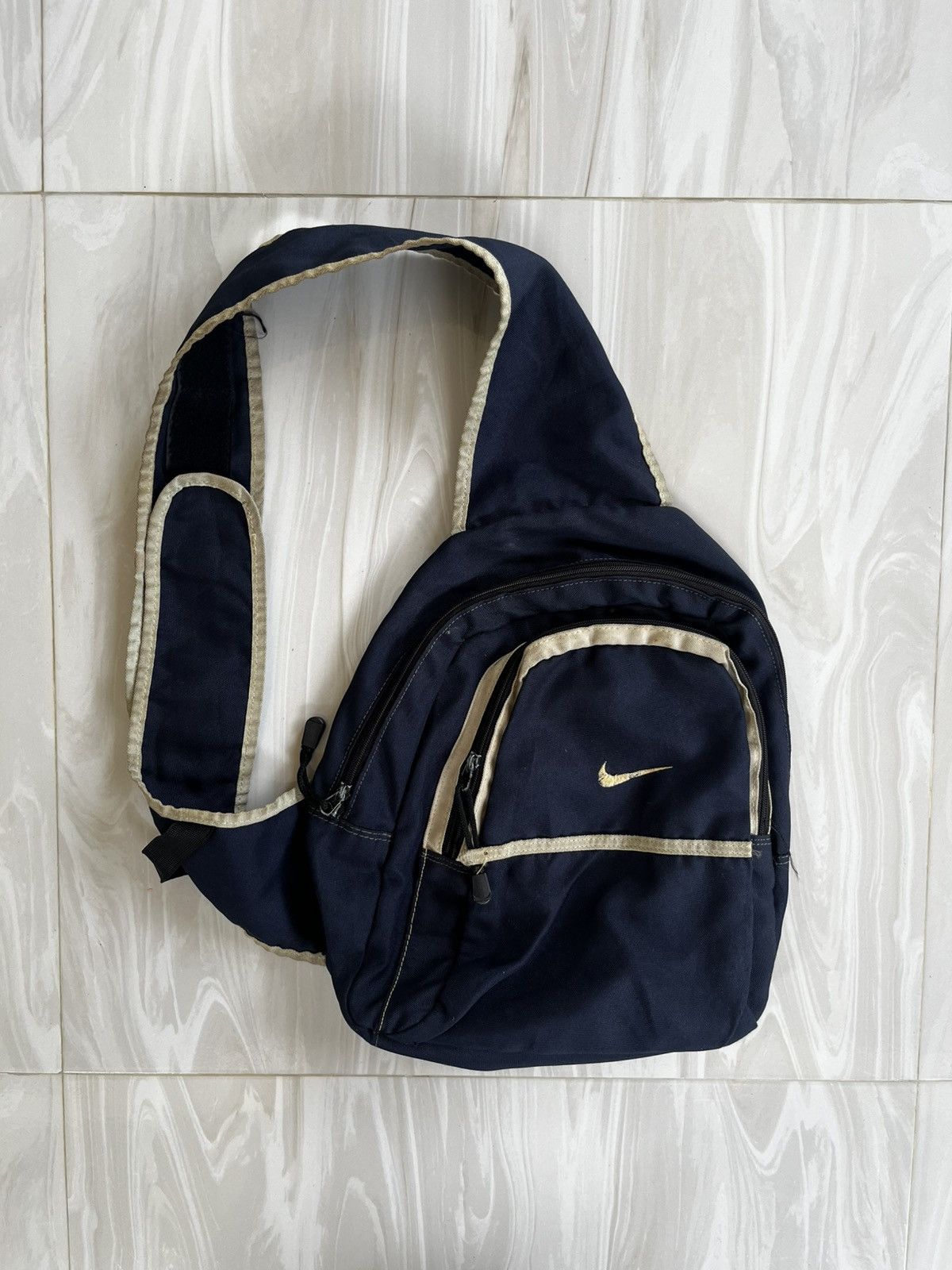 Nike × Vintage Vintage 90's Nike Swoosh Sling Bag unisex one
