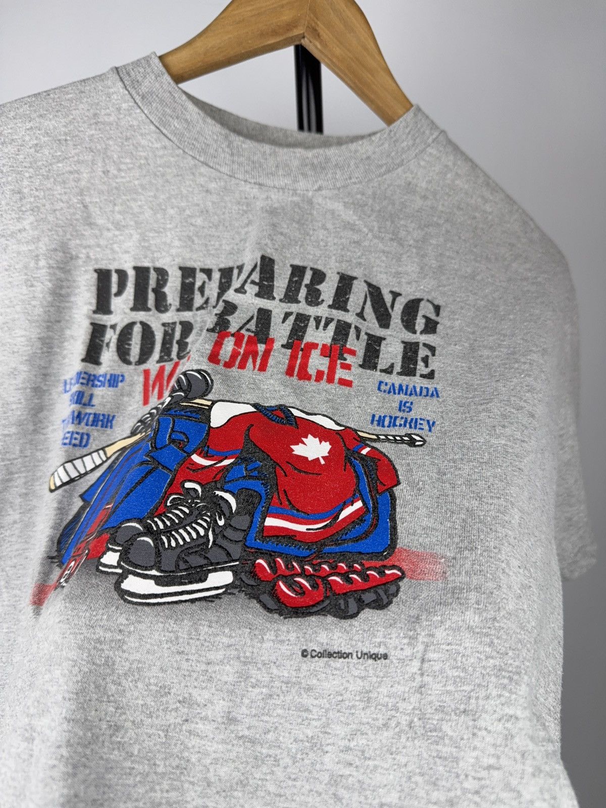 Vintage Vintage 00s Hockey Graphic T Shirt War On Ice Canada Tee Size US M / EU 48-50 / 2 - 4 Thumbnail