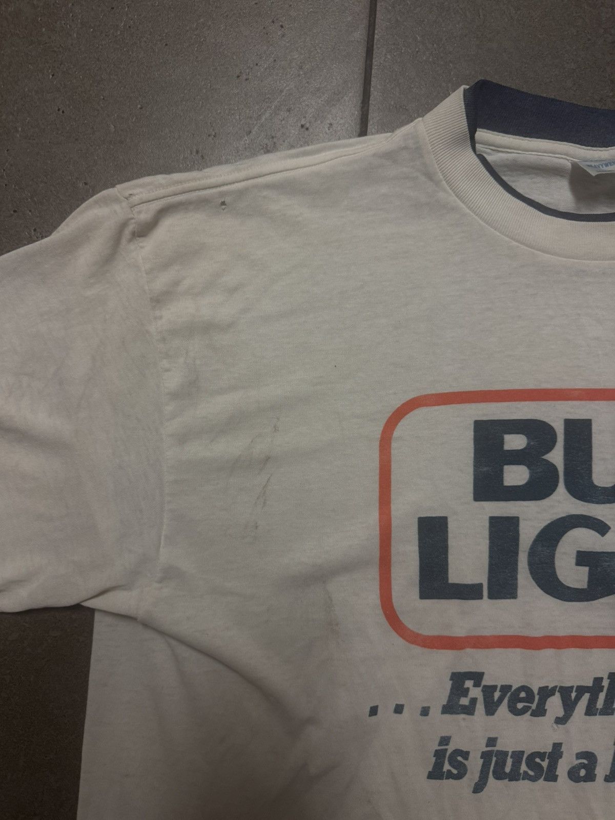 Vintage Vintage 90s Bud Light Graphic Single Stitch Tee Size US L / EU 52-54 / 3 - 7 Thumbnail
