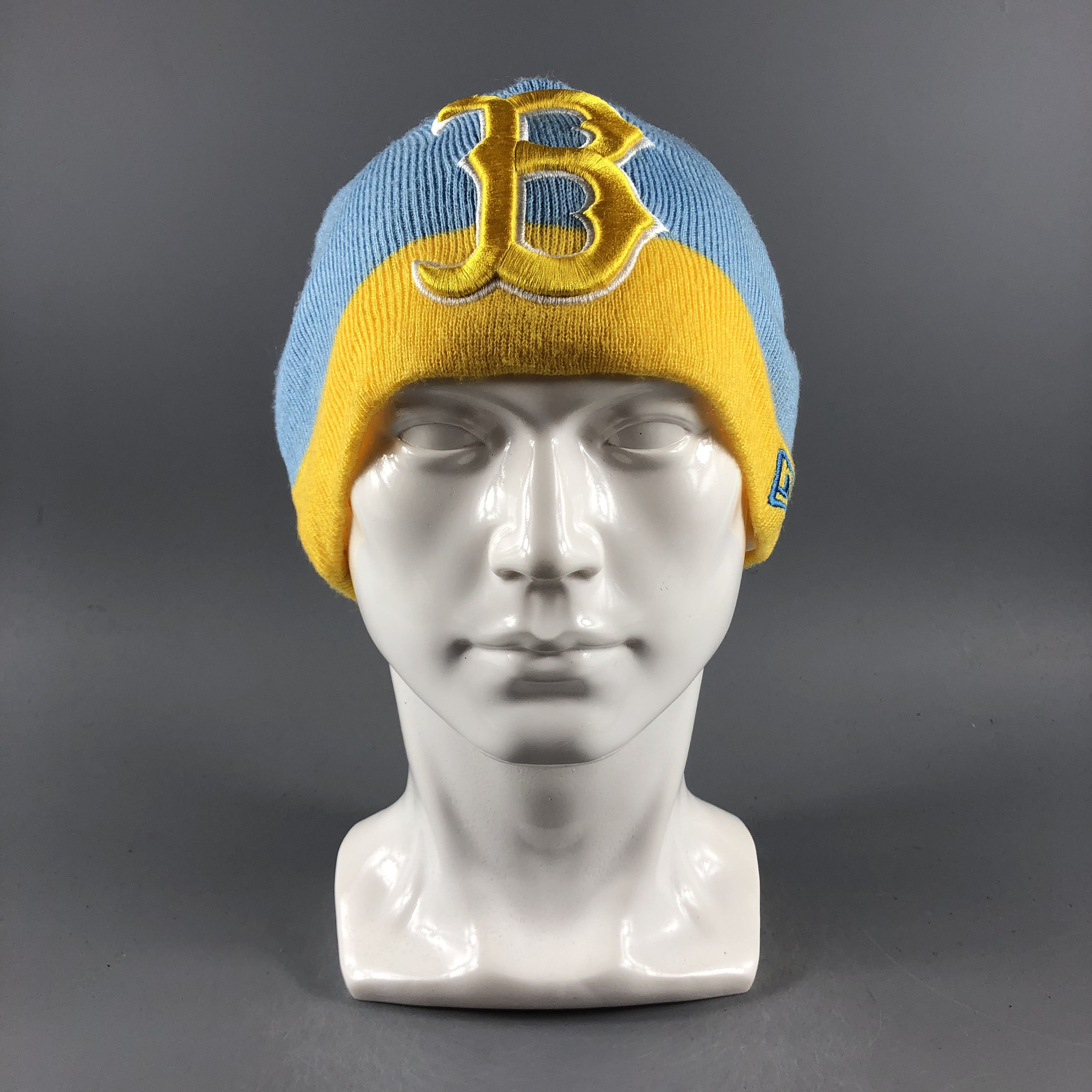 New Era × Vintage New Era Ucla Beanie Snow Hat Snow Cap -D237 Size ONE SIZE - 2 Thumbnail
