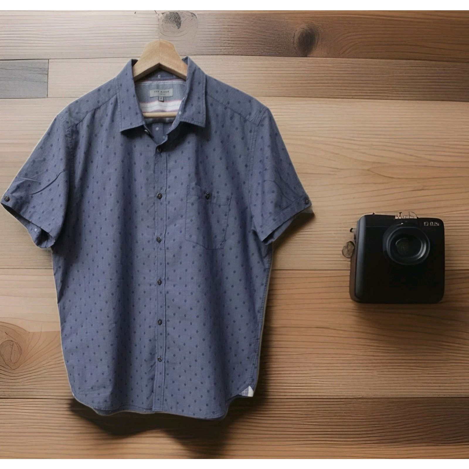 Ted Baker Ted Baker Men's Shirt Size 5 Short Sleeve Button Up Hamok Size US M / EU 48-50 / 2 - 1 Thumbnail