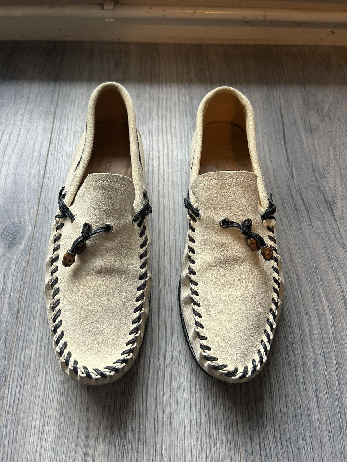 Gucci Beige Suede Moccasins w/ Contrast Whipstitch and Beads Size US 7.5 / EU 40-41 - 1 Thumbnail