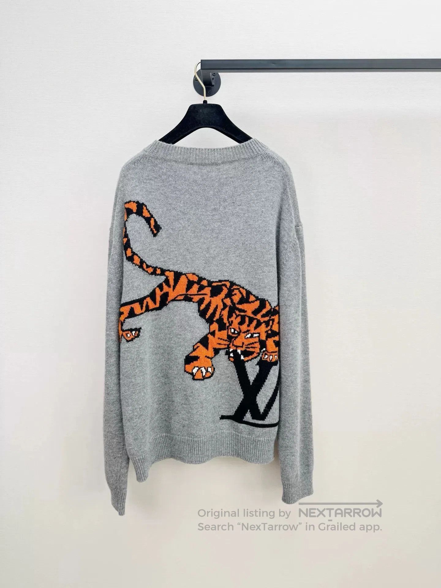 Louis Vuitton Louis Vuitton Tiger Print Sweater S. Size US S / EU 44-46 / 1 - 5 Thumbnail