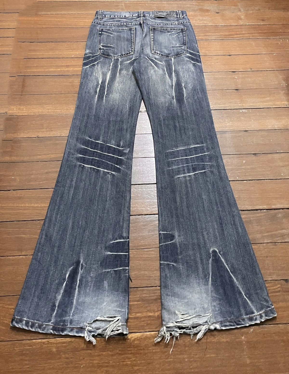 14th Addiction Very Rare Vintage Japanese Brand Dragon Flared Jeans 2000s Size US 33 - 2 Thumbnail