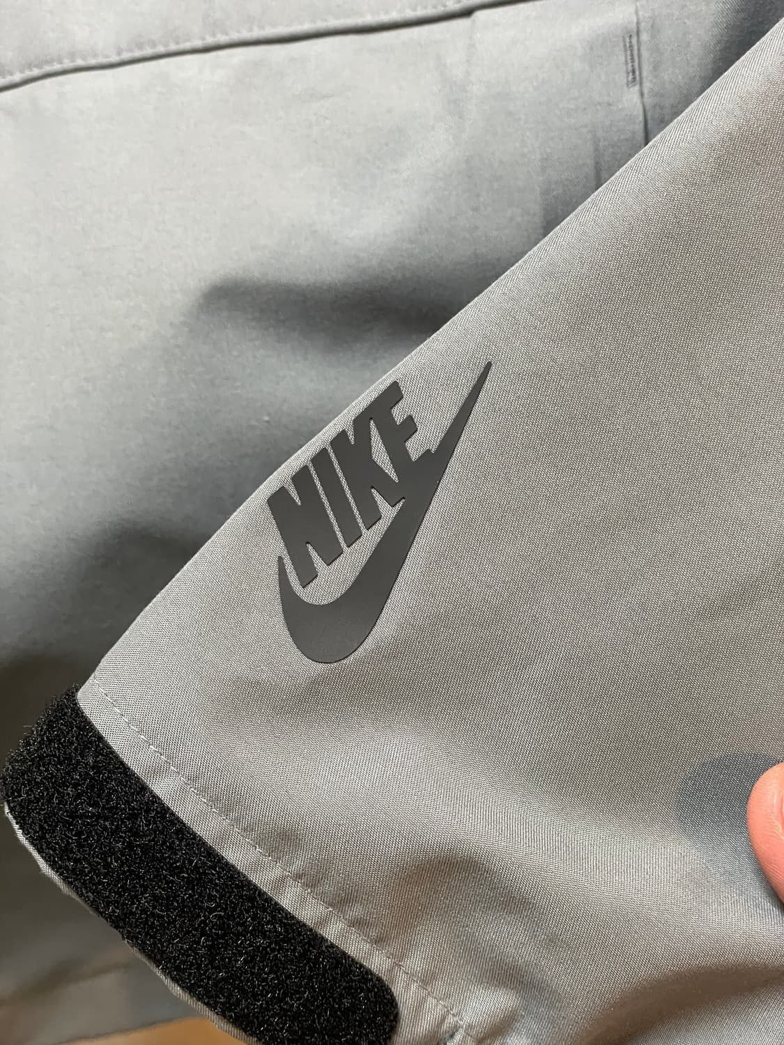Nike Men’s Nike Lab Collection Wet Reveal Jacket Cool Grey Size US L / EU 52-54 / 3 - 7 Thumbnail