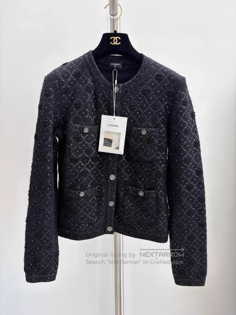 Chanel Chanel Embossed diamond check dark pattern logo cardigan c Size XS / US 0-2 / IT 36-38 - 1 Thumbnail