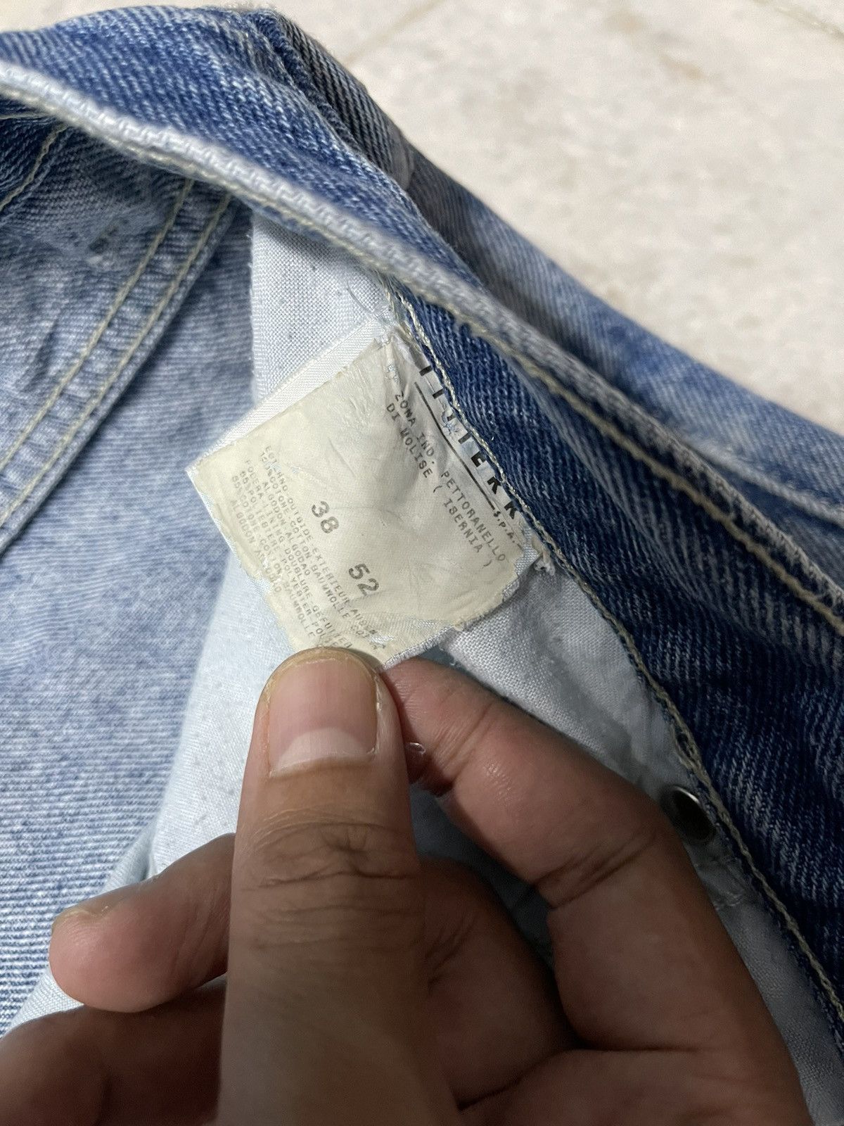 Versace × Versace Jeans Couture × Vintage Vintage Versace Jeans Couture Denim Jeans Blue Size US 34 / EU 50 - 12 Thumbnail