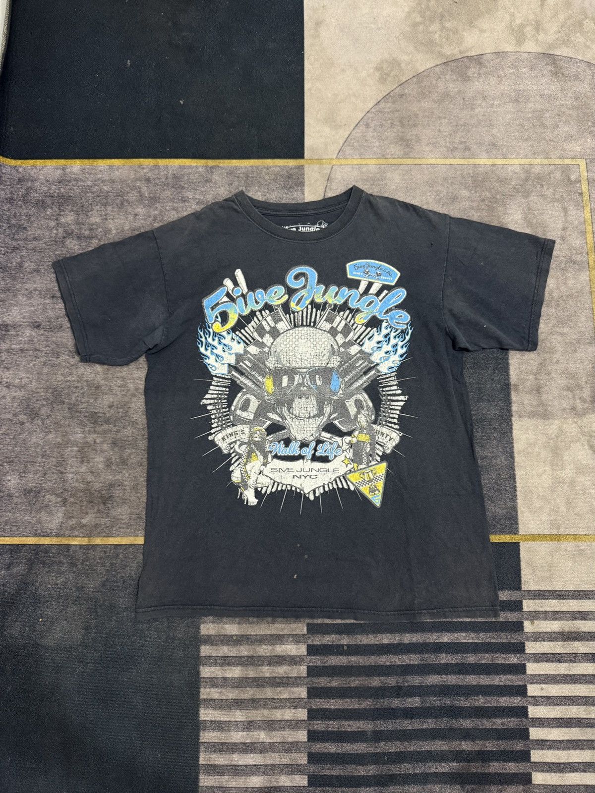 Vintage 5IVE JUNGGEL SKULL ART TSHIRT Size US XL / EU 56 / 4 - 1 Thumbnail