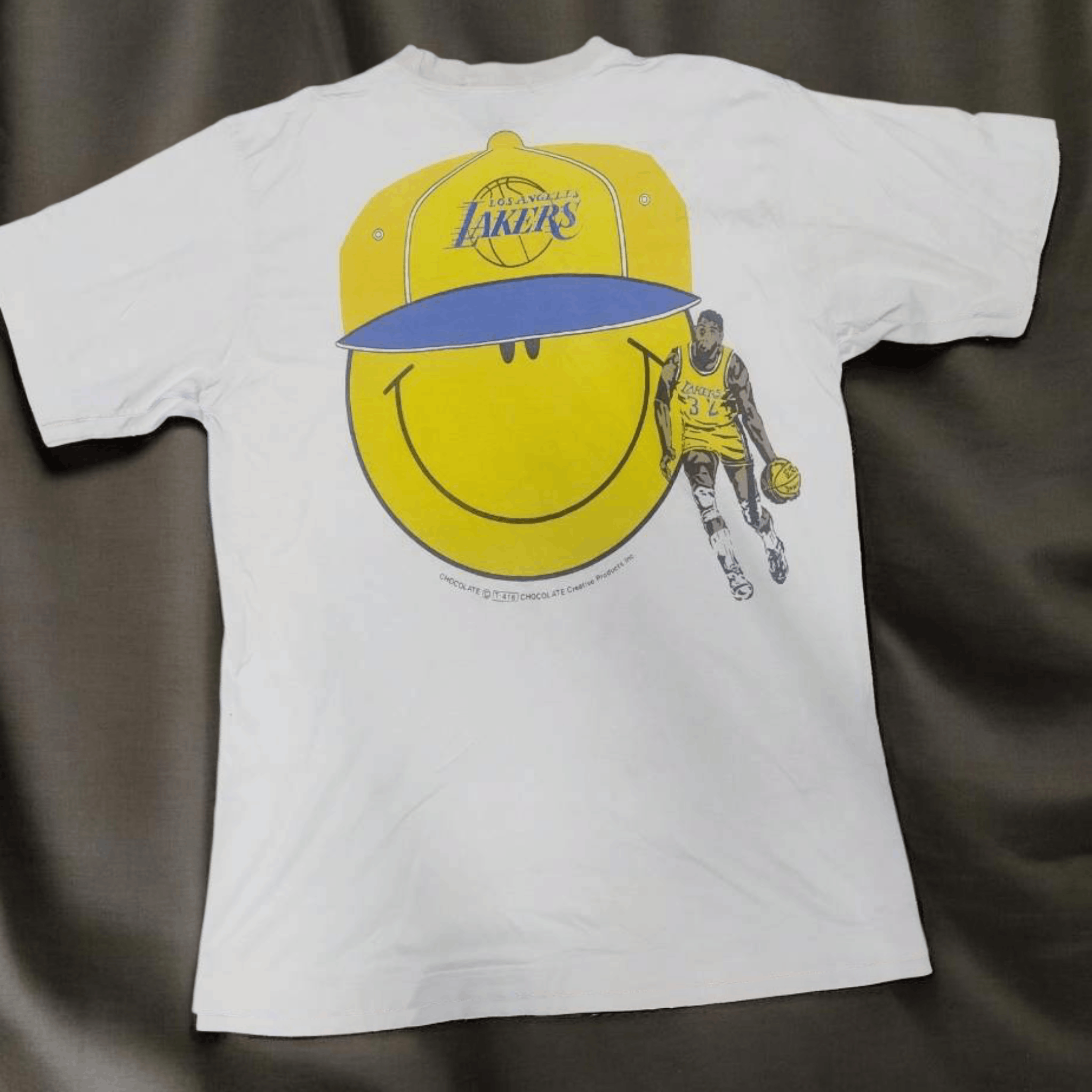 Vintage *RARE* LA Lakers magic johnson smileys white t-shirts Size US L / EU 52-54 / 3 - 6 Thumbnail