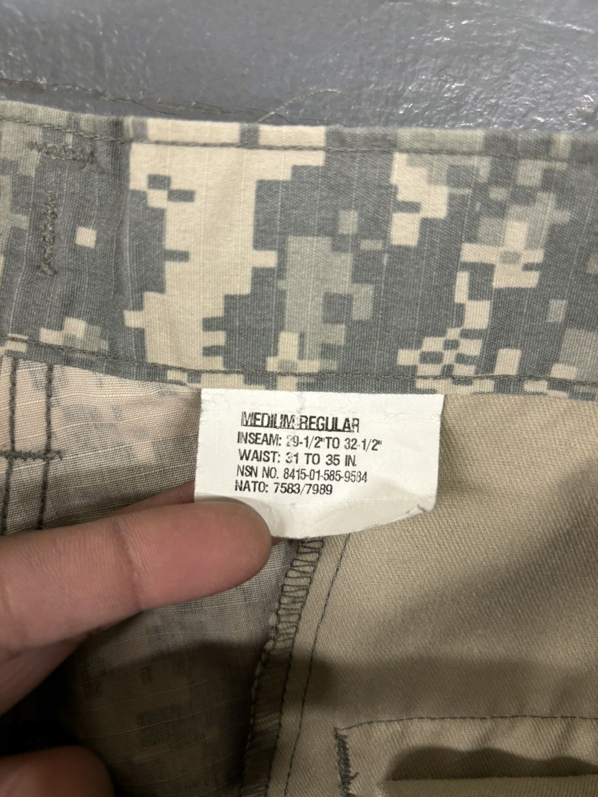 Vintage Vintage US military cargo baggy pants Size US 31 - 3 Thumbnail