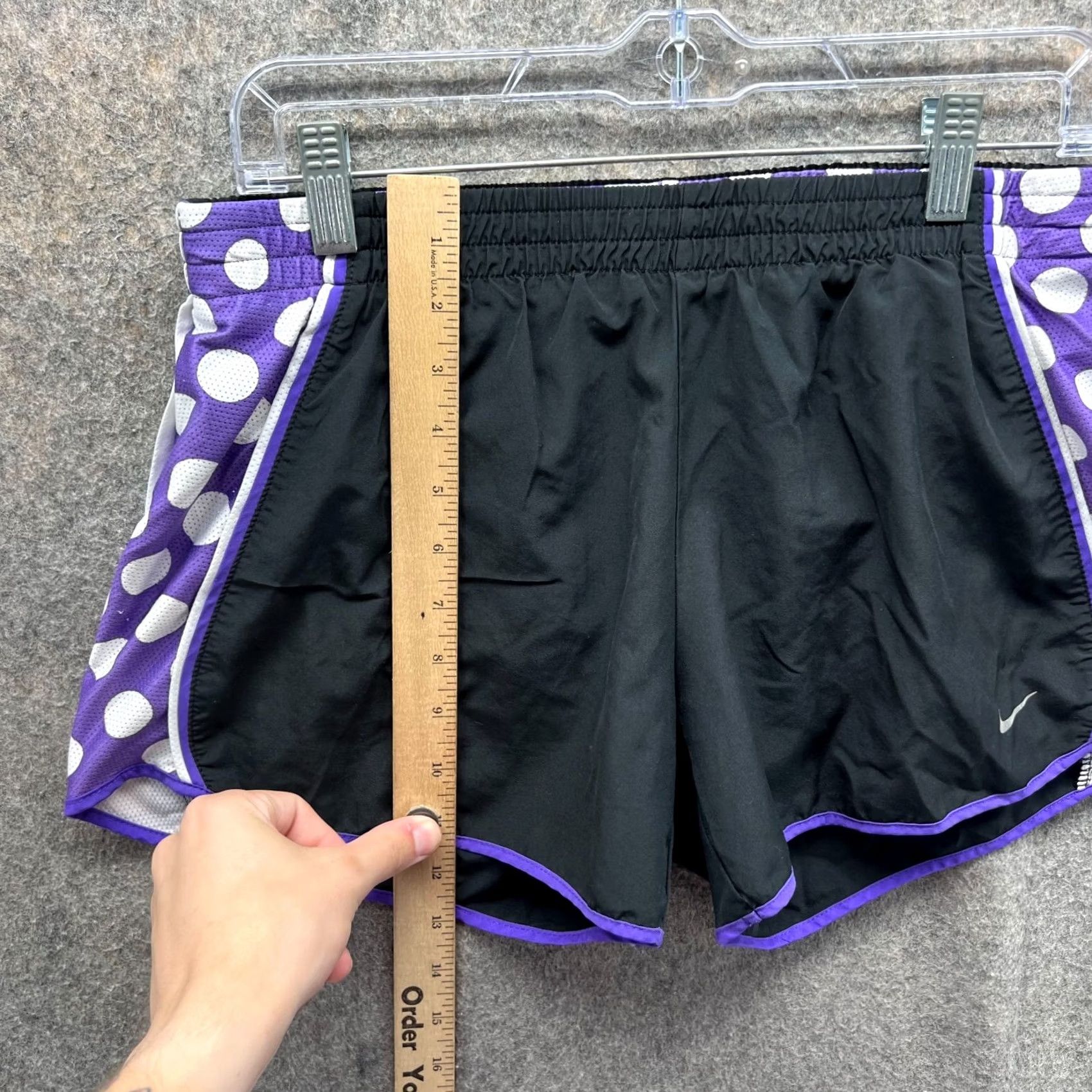 Nike Nike Shorts Men Medium Adult Black Purple Running Tennis Gym Dri Fit Dots Lined Size 32" / US 10 / IT 46 - 7 Thumbnail