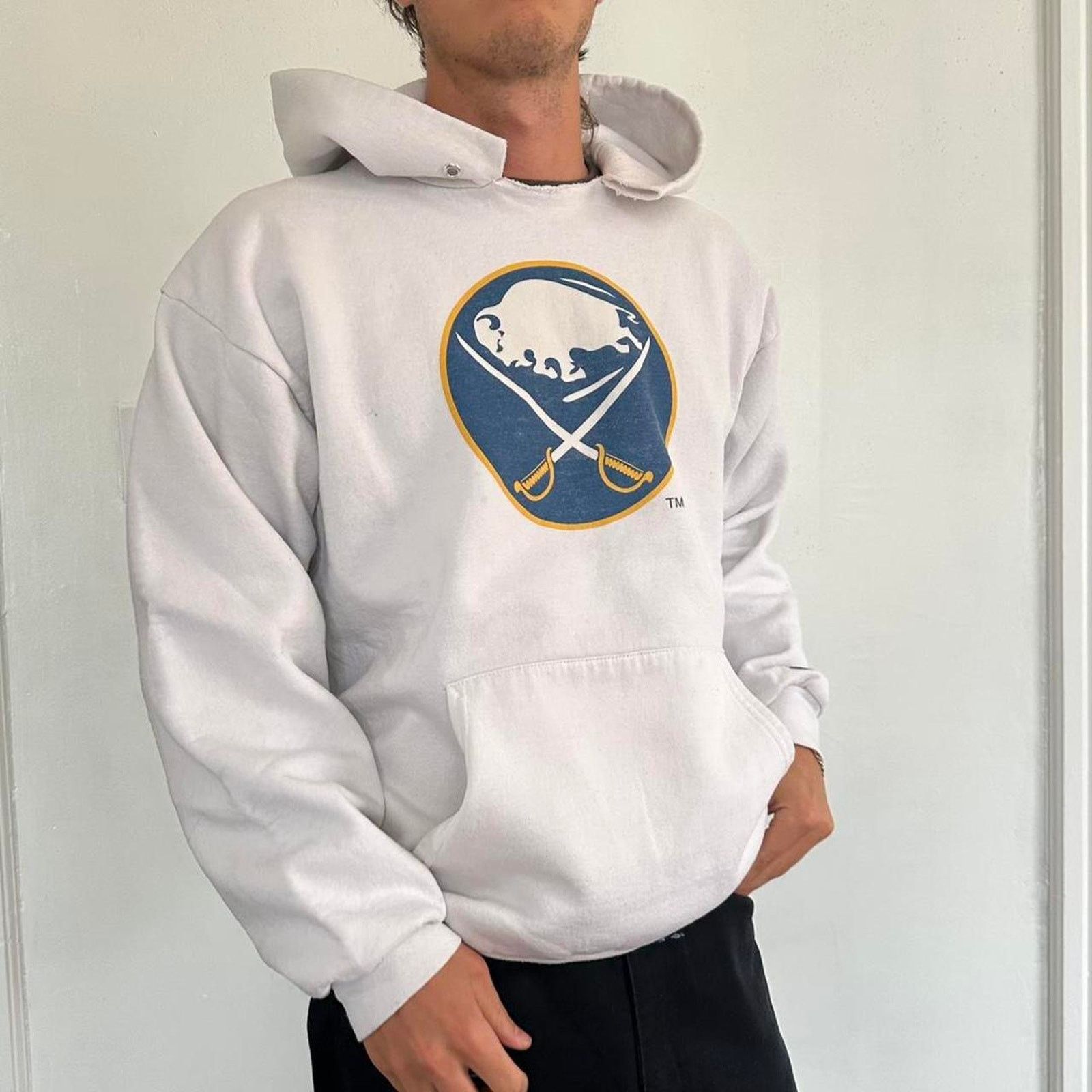Champion × Vintage Vintage 00s Buffalo Sabers Hockey Champion Hoodie Sweatshirt Size US L / EU 52-54 / 3 - 7 Thumbnail