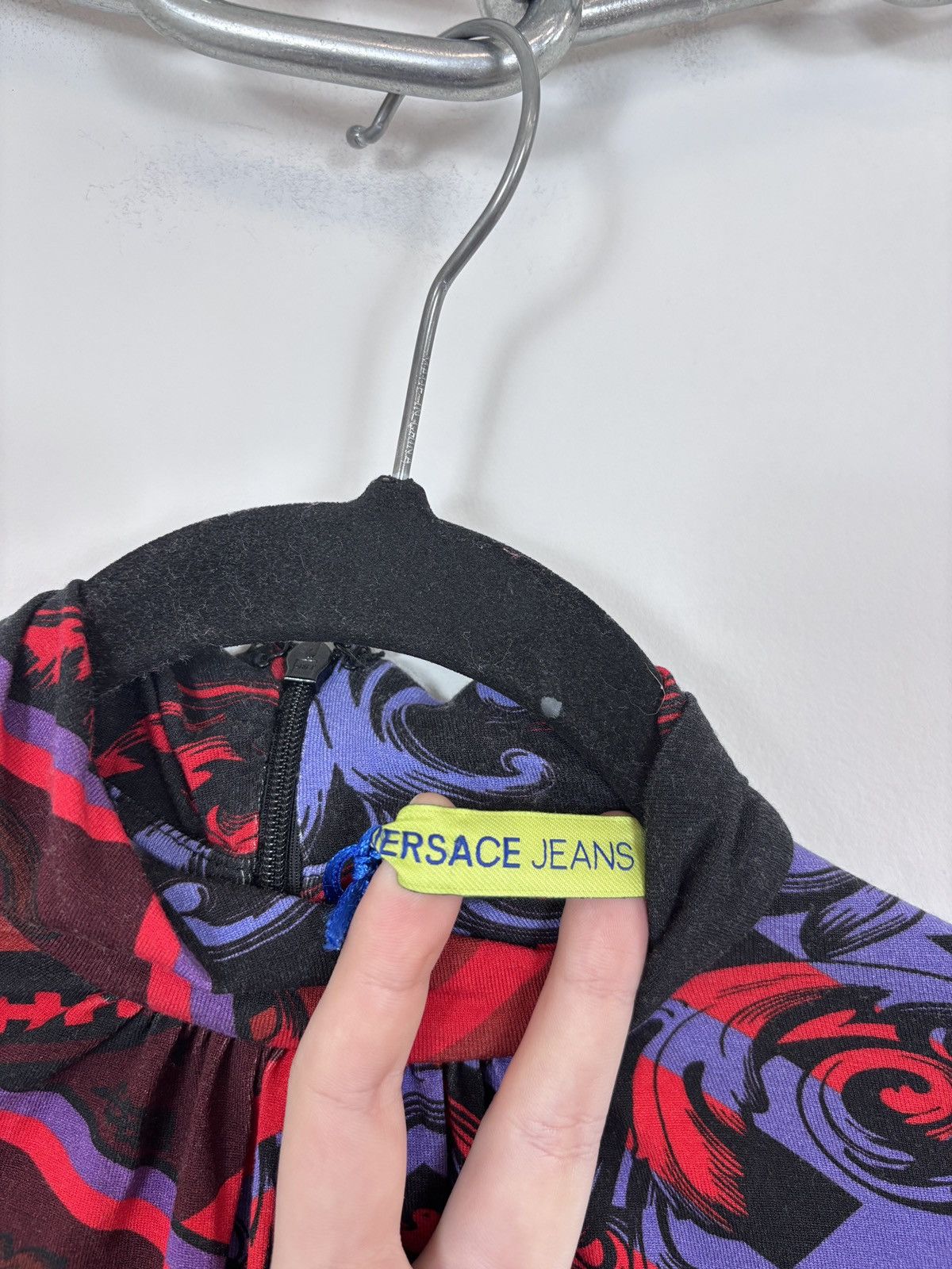 Versace Jeans Couture Versace Jeans Couture NWT Women’s Baroque Print Top Blouse Size S / US 4 / IT 40 - 9 Thumbnail