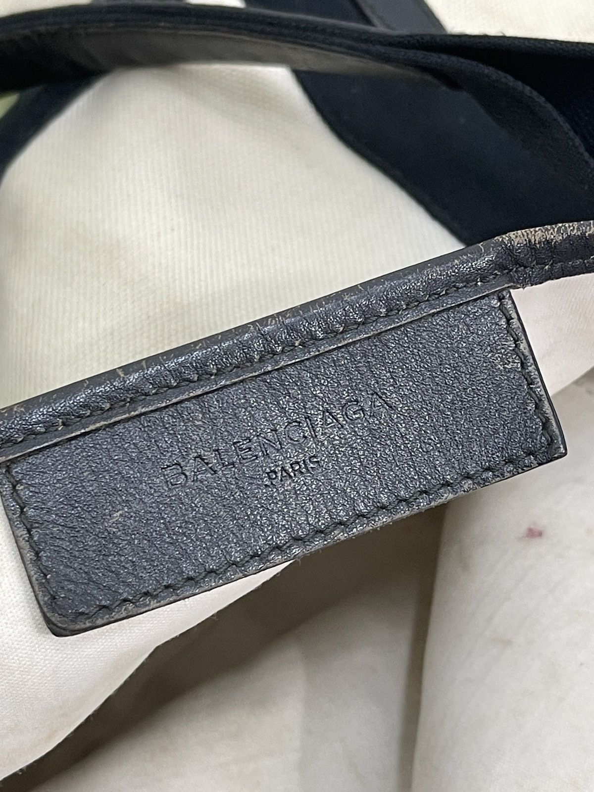 Balenciaga Balenciaga Paris Cotton Canvas Leather Tote Bag 9🟩 Size ONE SIZE - 23 Thumbnail