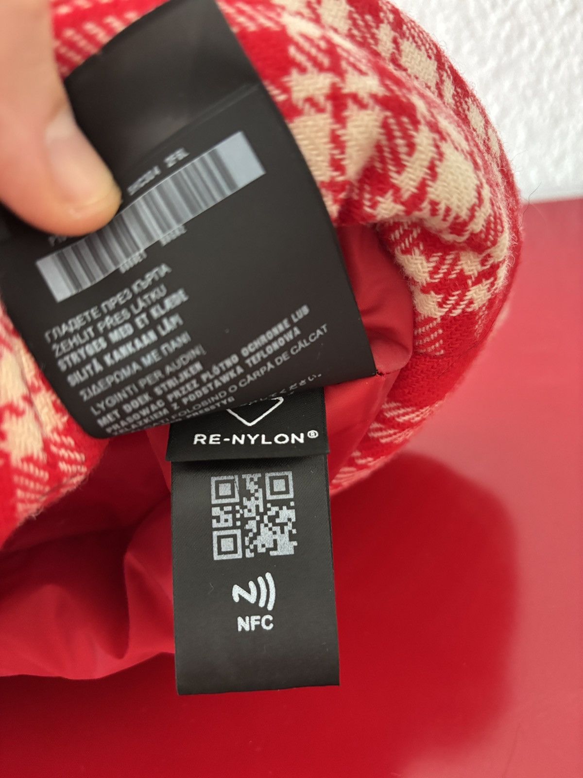 Miu Miu Miu Miu padded checked Bucket Hat Size ONE SIZE - 6 Thumbnail