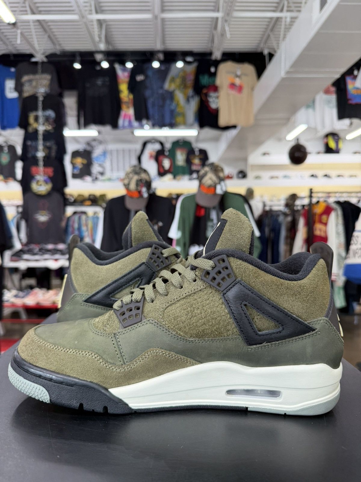 Jordan Brand Air Jordan 4 Craft Medium Olive Size 9.5 (2023) Size US 9.5 / EU 42-43 - 4 Thumbnail