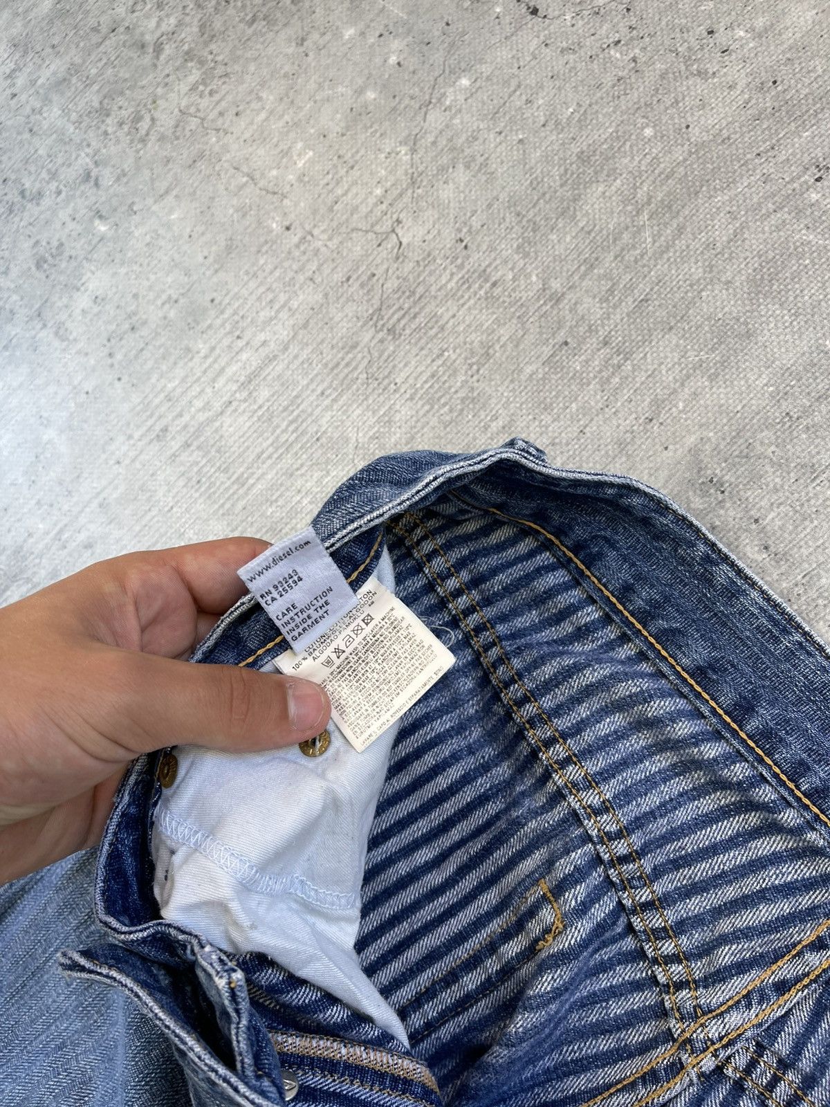 Diesel Vintage Diesel Jeans Distressed Faded Flared Wide Baggy Y2K Size US 33 - 10 Thumbnail